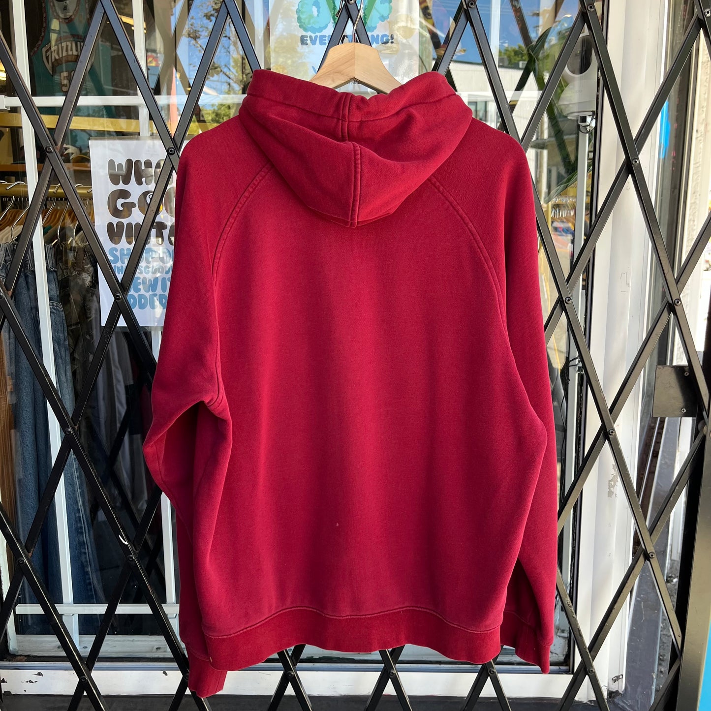 Vintage Nike Essential Hoodie - Size M