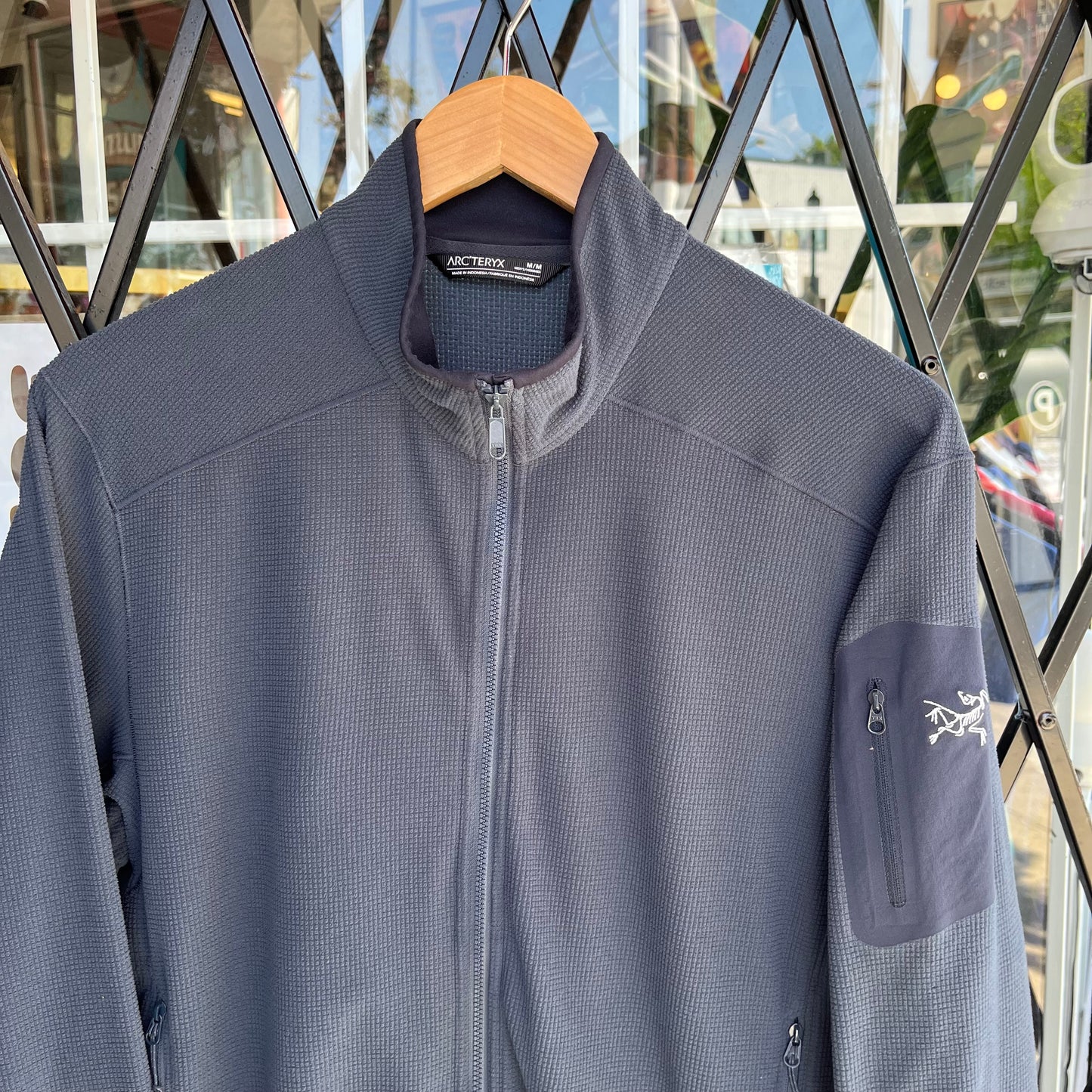 Arc’teryx Delta LT Full Zip Sweater - Size M