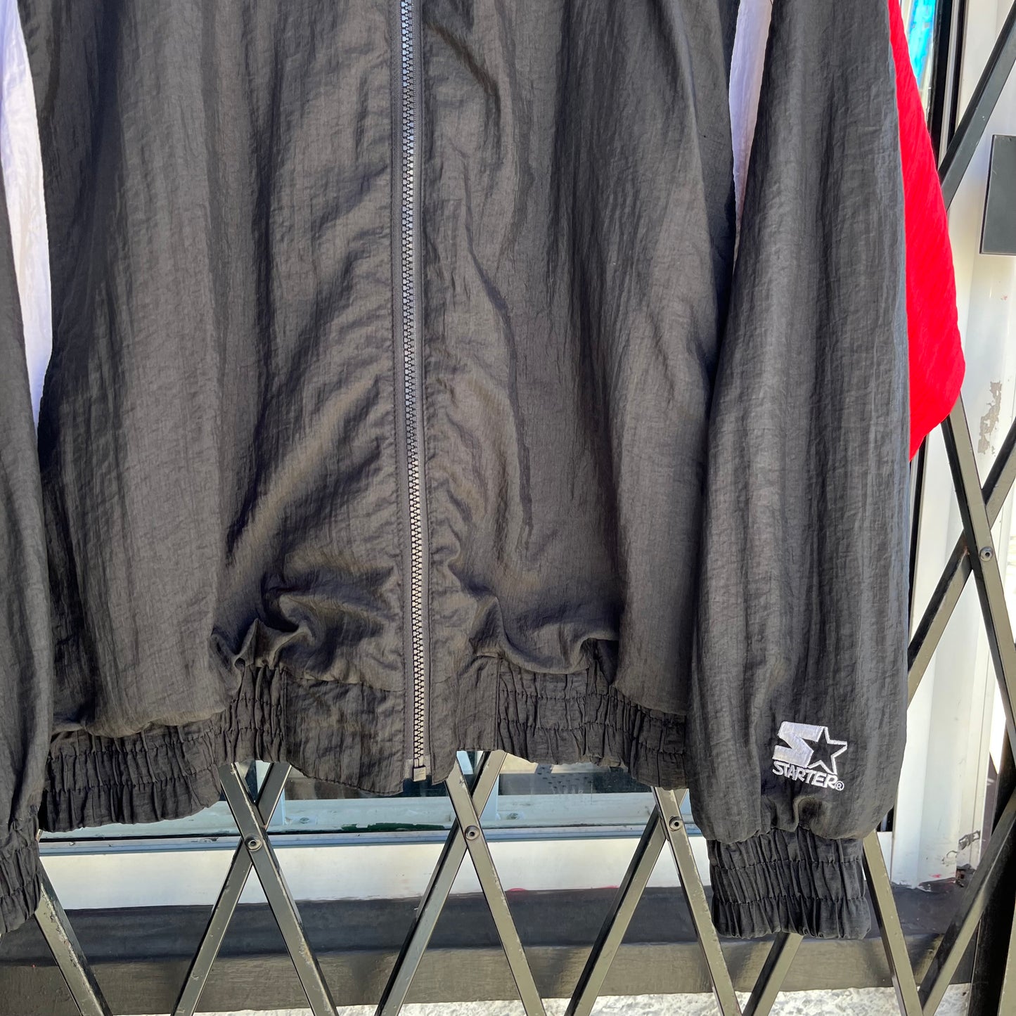 Vintage Starter Chicago Bulls Windbreaker - Size XL