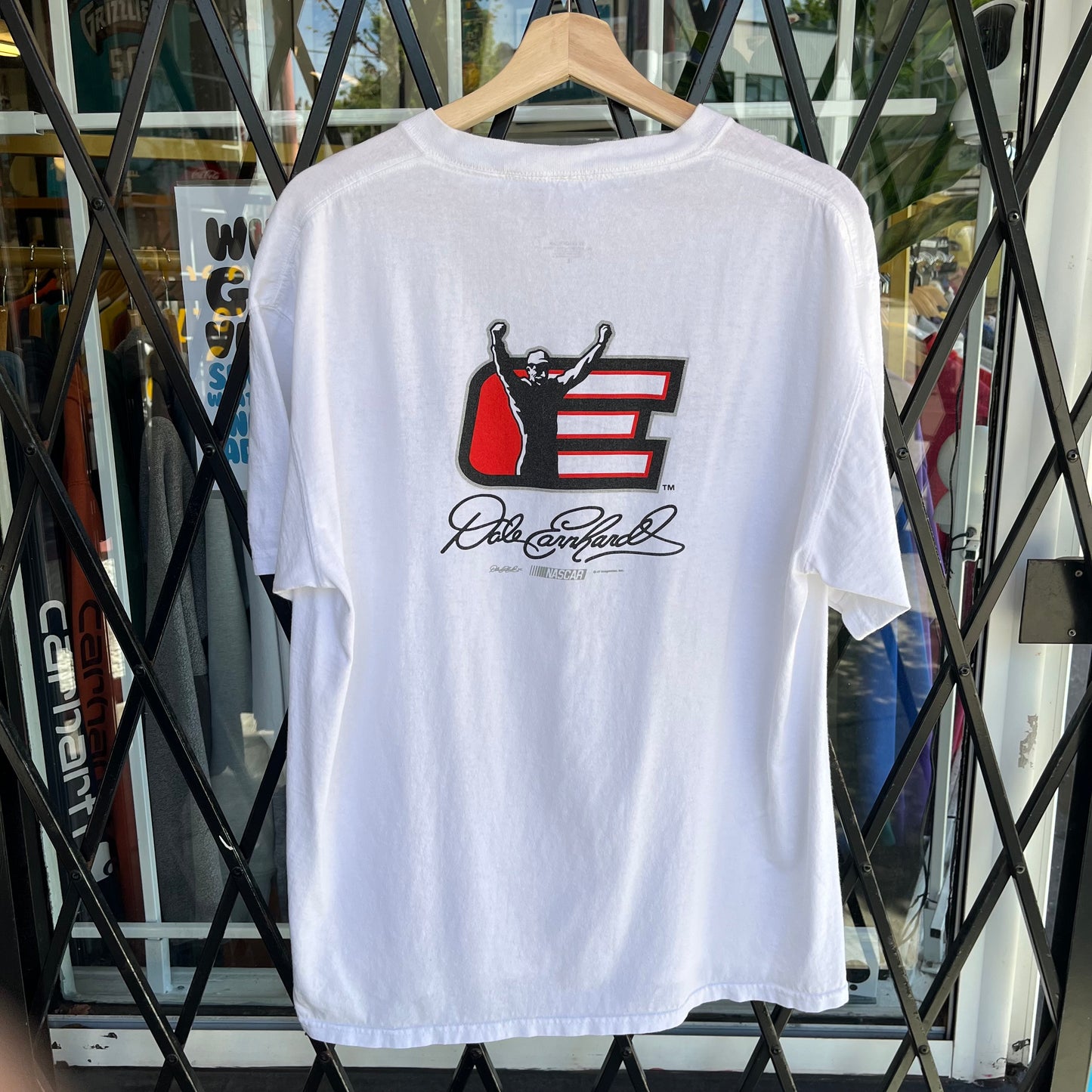 Dale Earnhardt NASCAR racing Tee - Size L