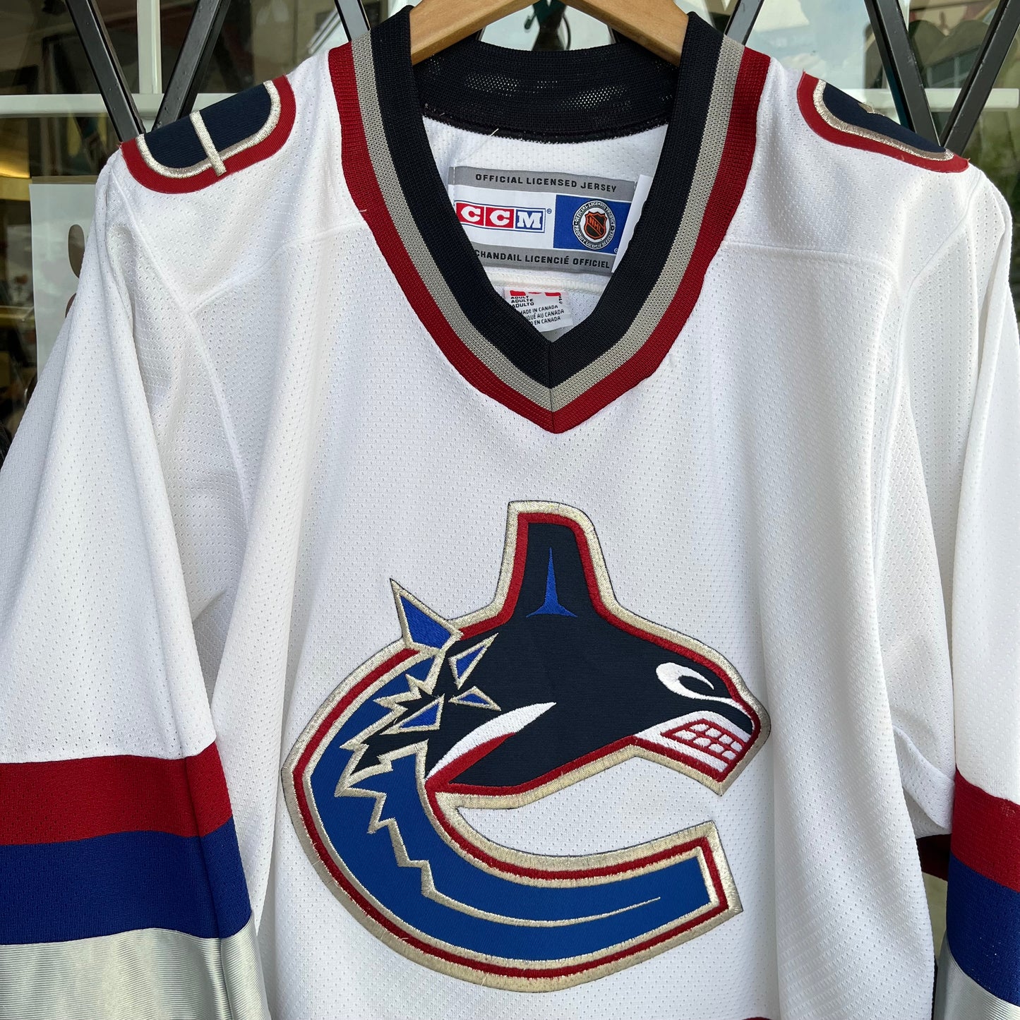 Vintage Vancouver Canucks CCM Jersey - Size S