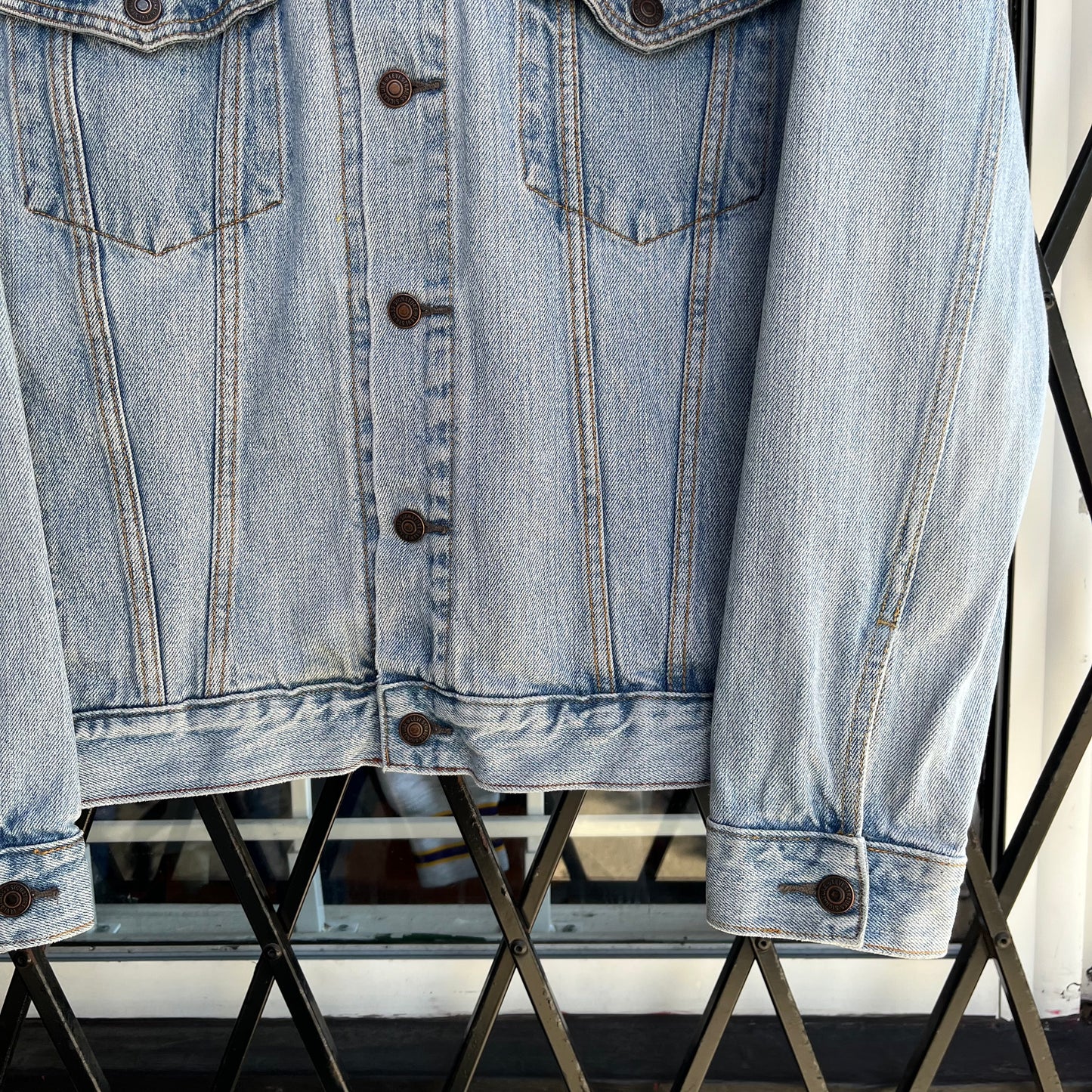 Vintage Levi’s Denim Jacket - Size M