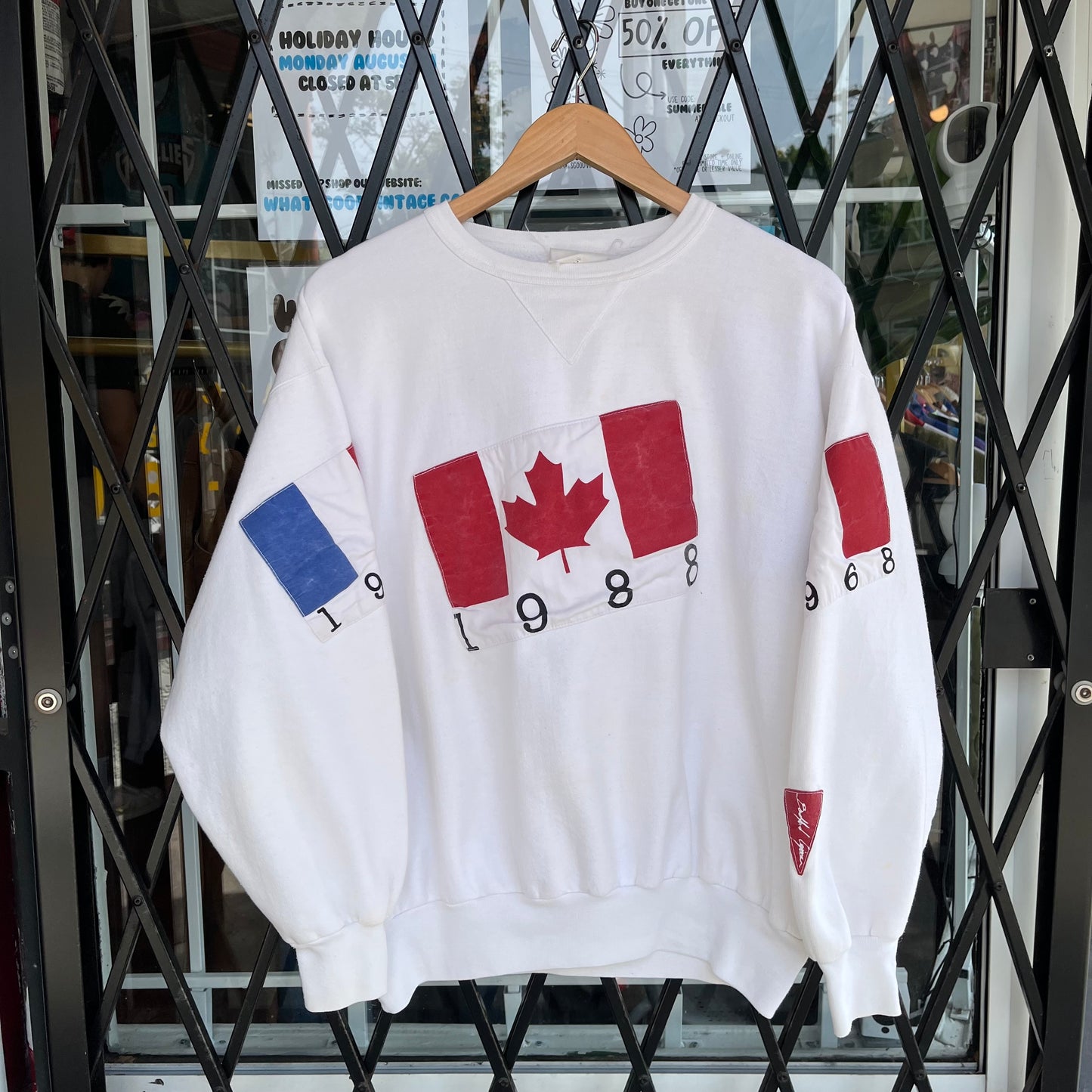 Vintage Olympic Flags Crewneck - Size M