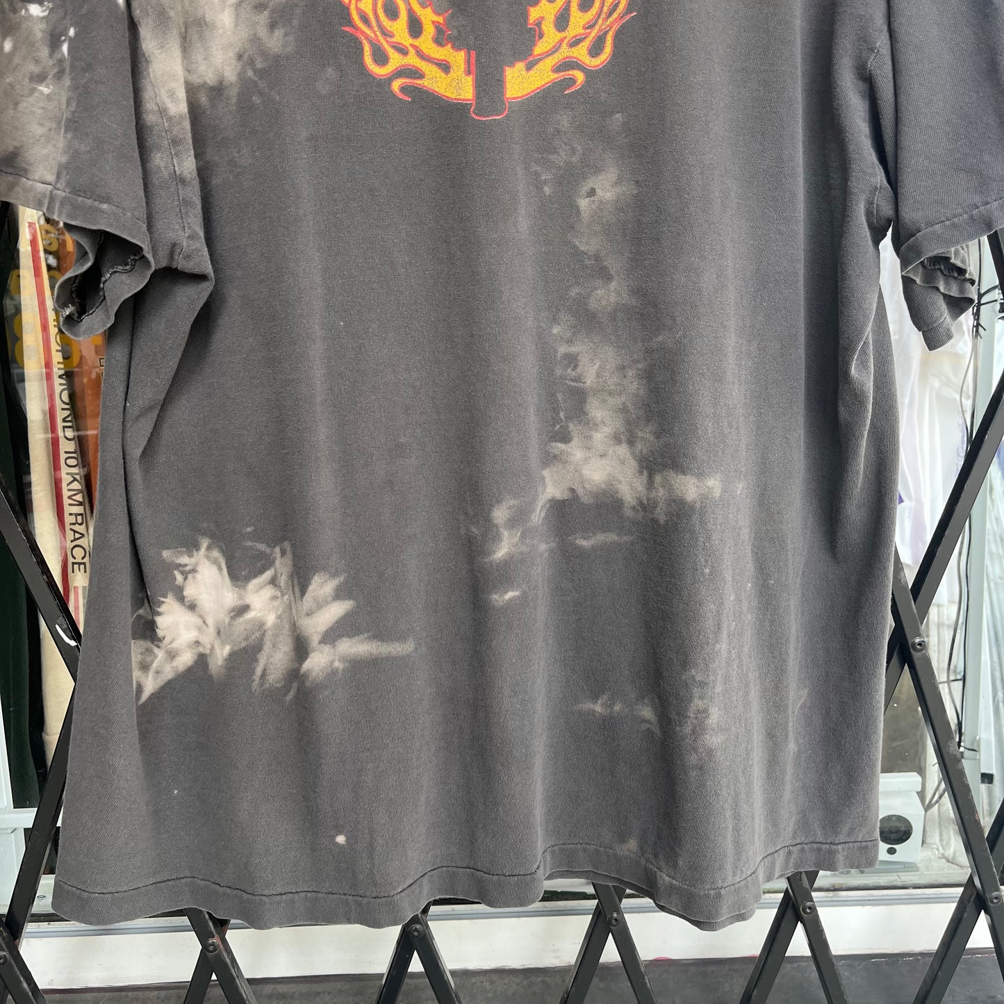 Distressed 1997 Harley Davidson x Taz Tee - Size XL