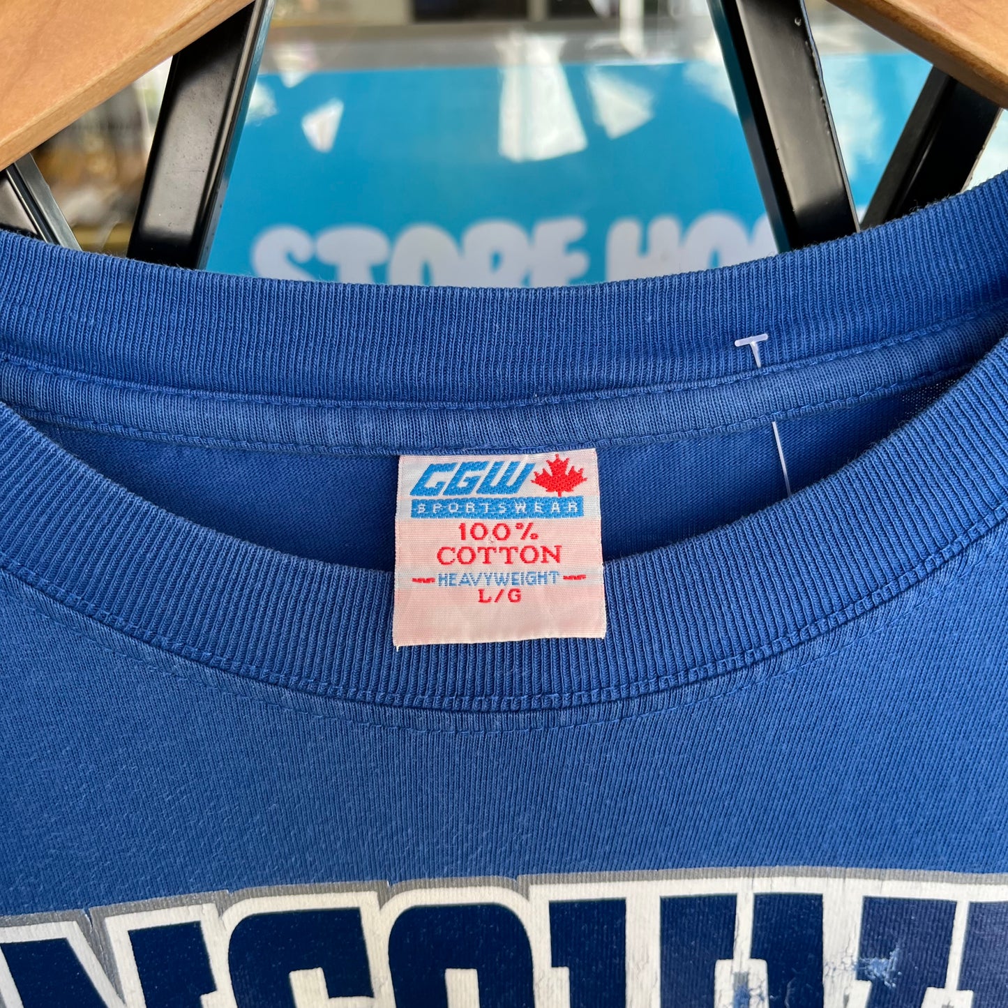 2000’s Vancouver Canucks Tee - Size L
