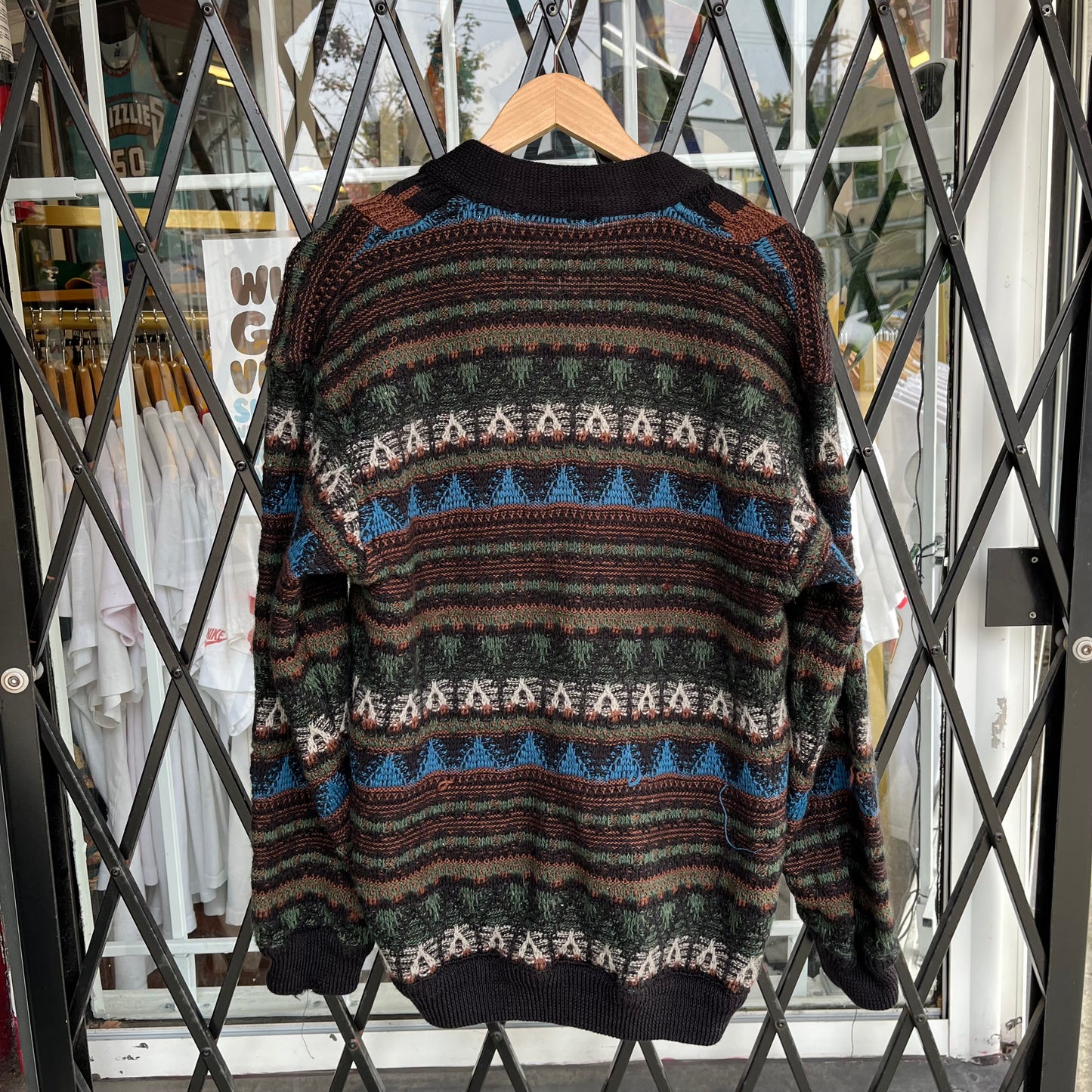 Vintage Tundra 3D Knit Cardigan - Size L