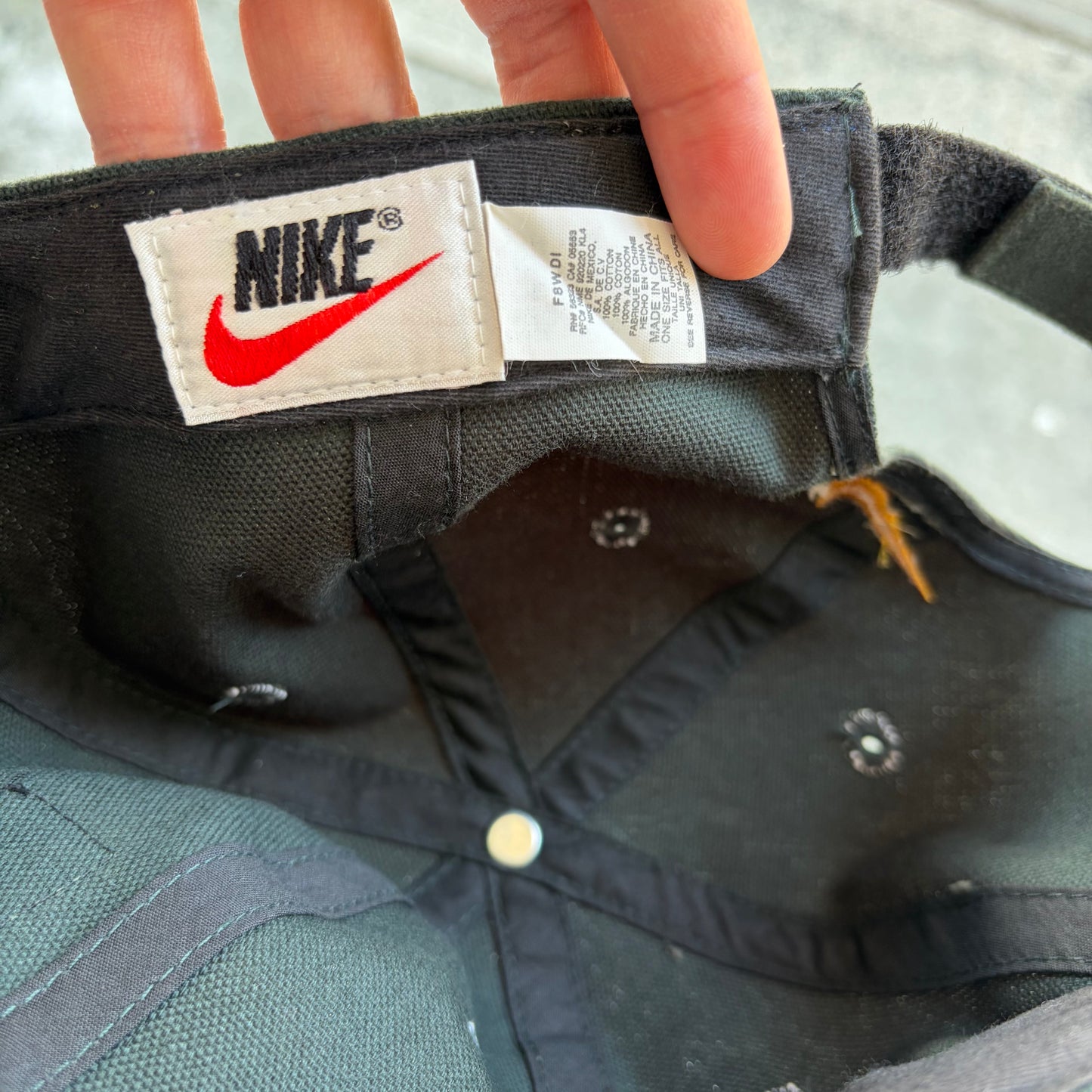 Vintage Nike VelcoBack Hat