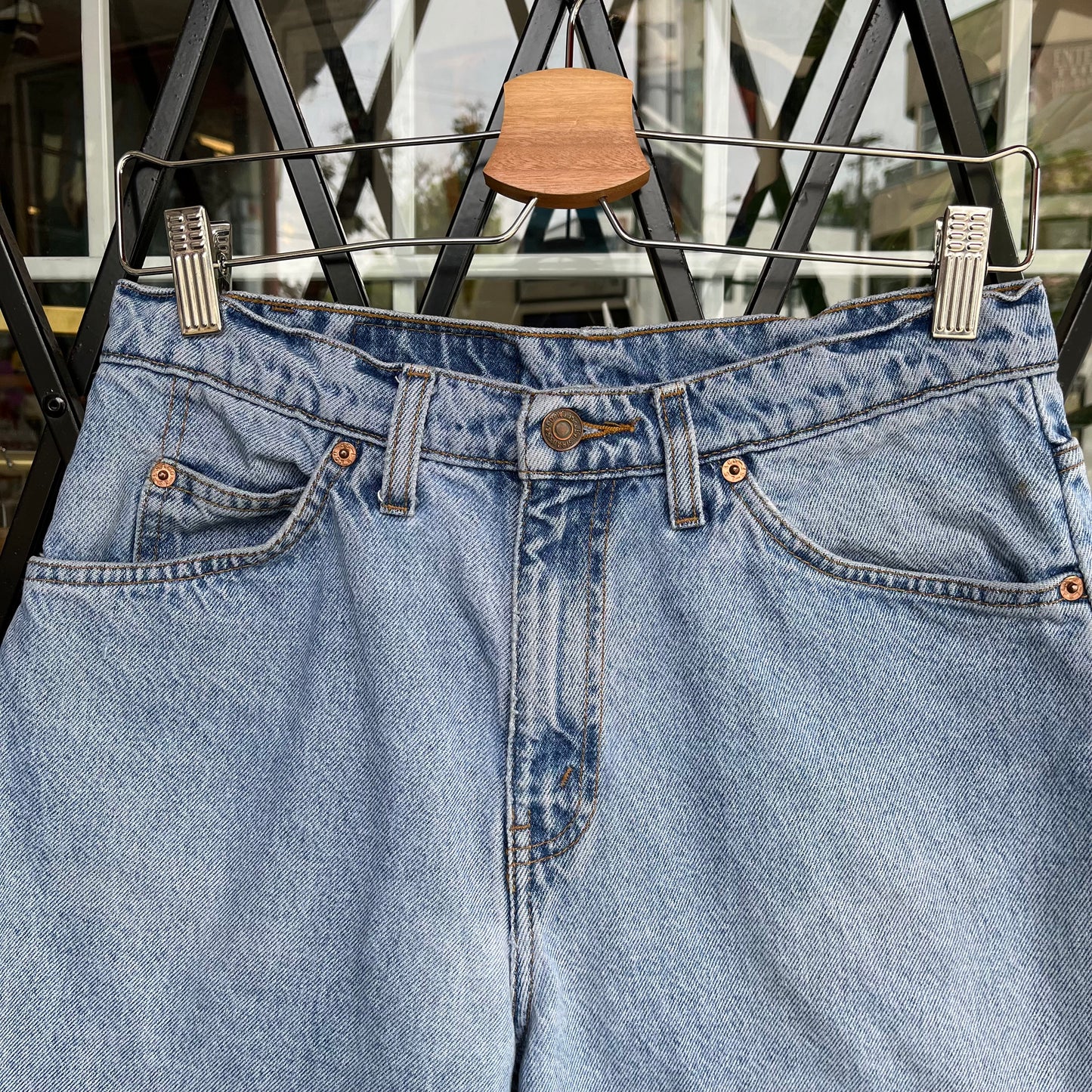Vintage Levi’s Denim Shorts - Size 31W