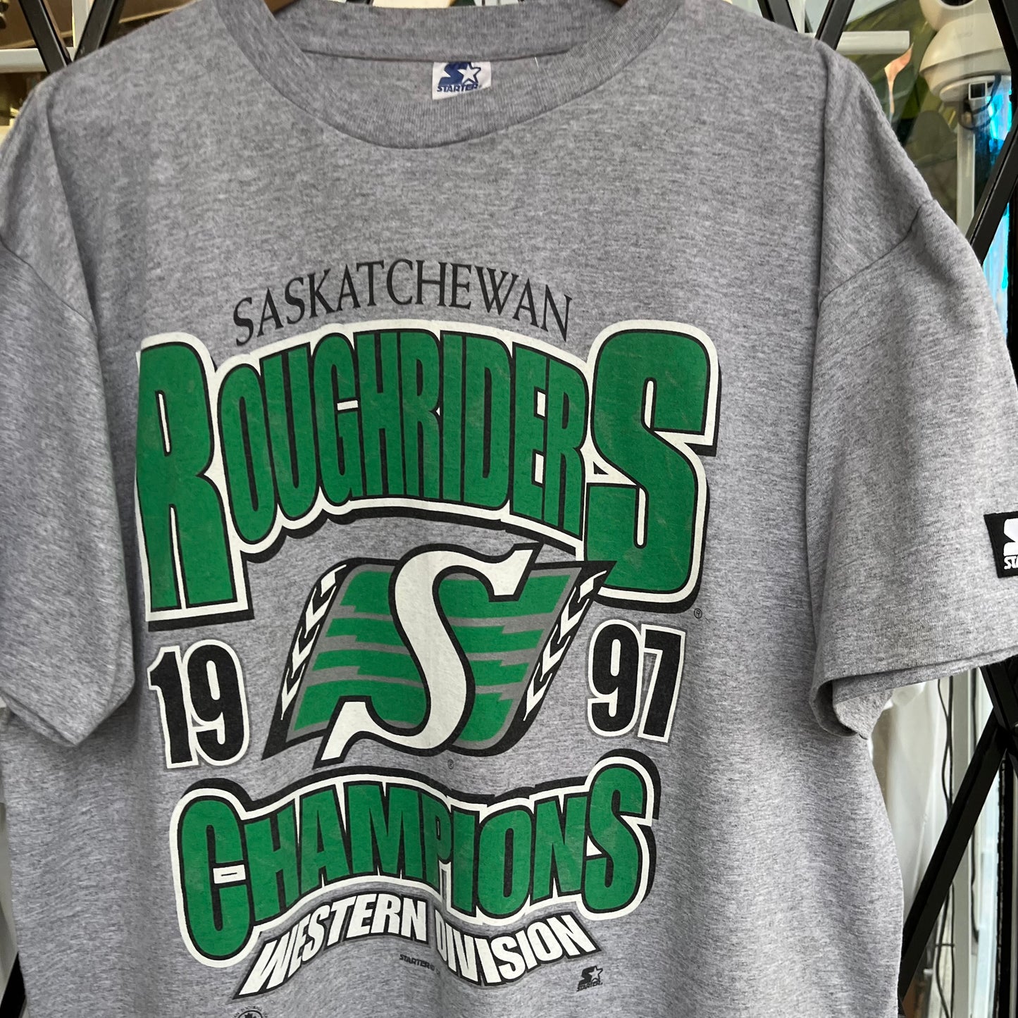 1997 Starter Saskatchewan  Roughriders Tee - Size L