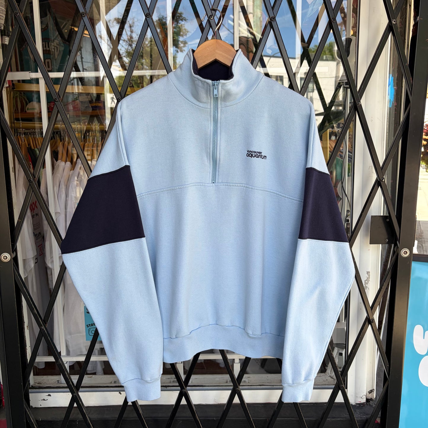Vintage Vancouver Aquarium Quarter Zip Sweater - Size M