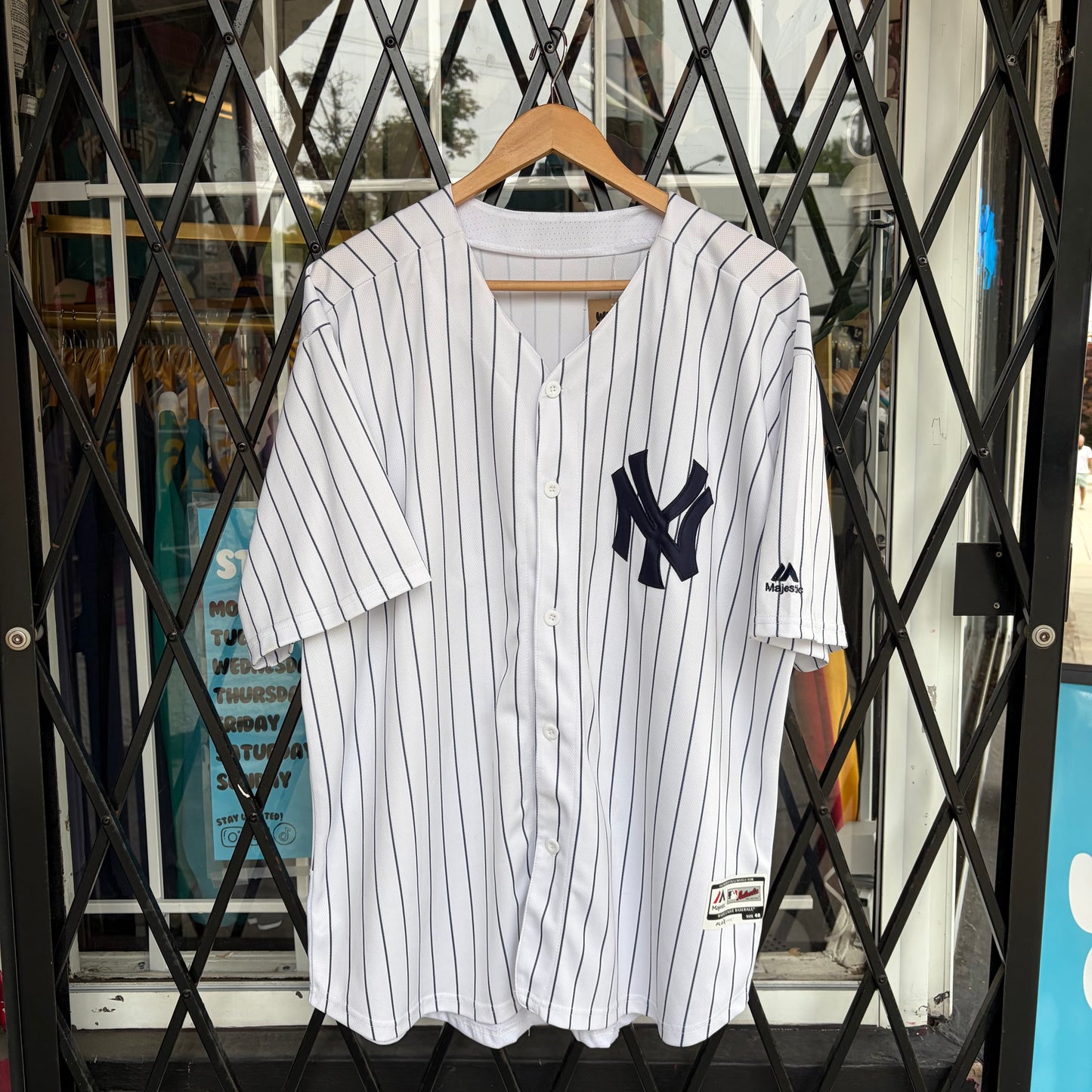 New York Yankees Jersey - Size XL