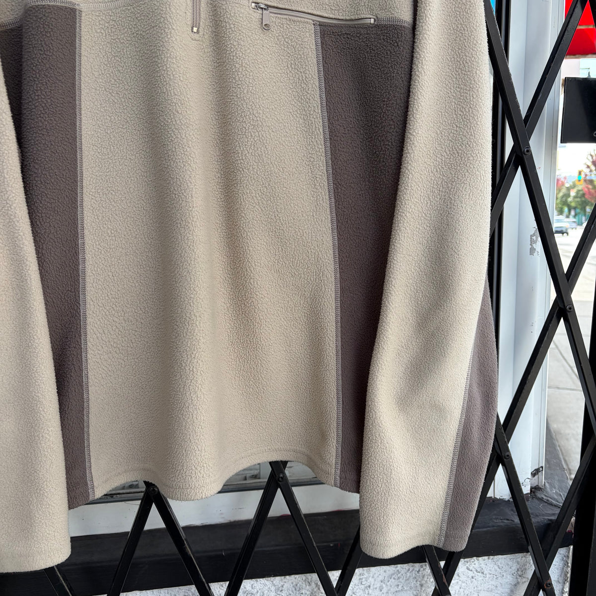 Vintage MEC Fleece Sweater - Size XL