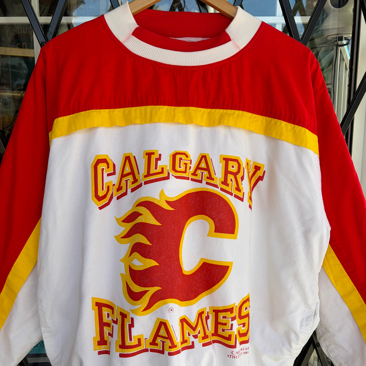 1989 Calgary Flames Insulated Crewneck - Size M