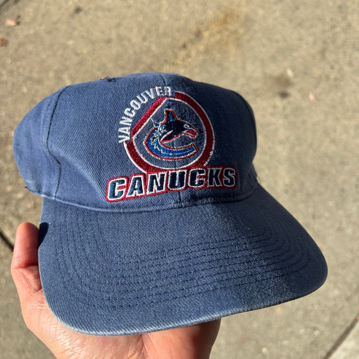Vintage Starter Vancouver Canucks Velcroback Hat