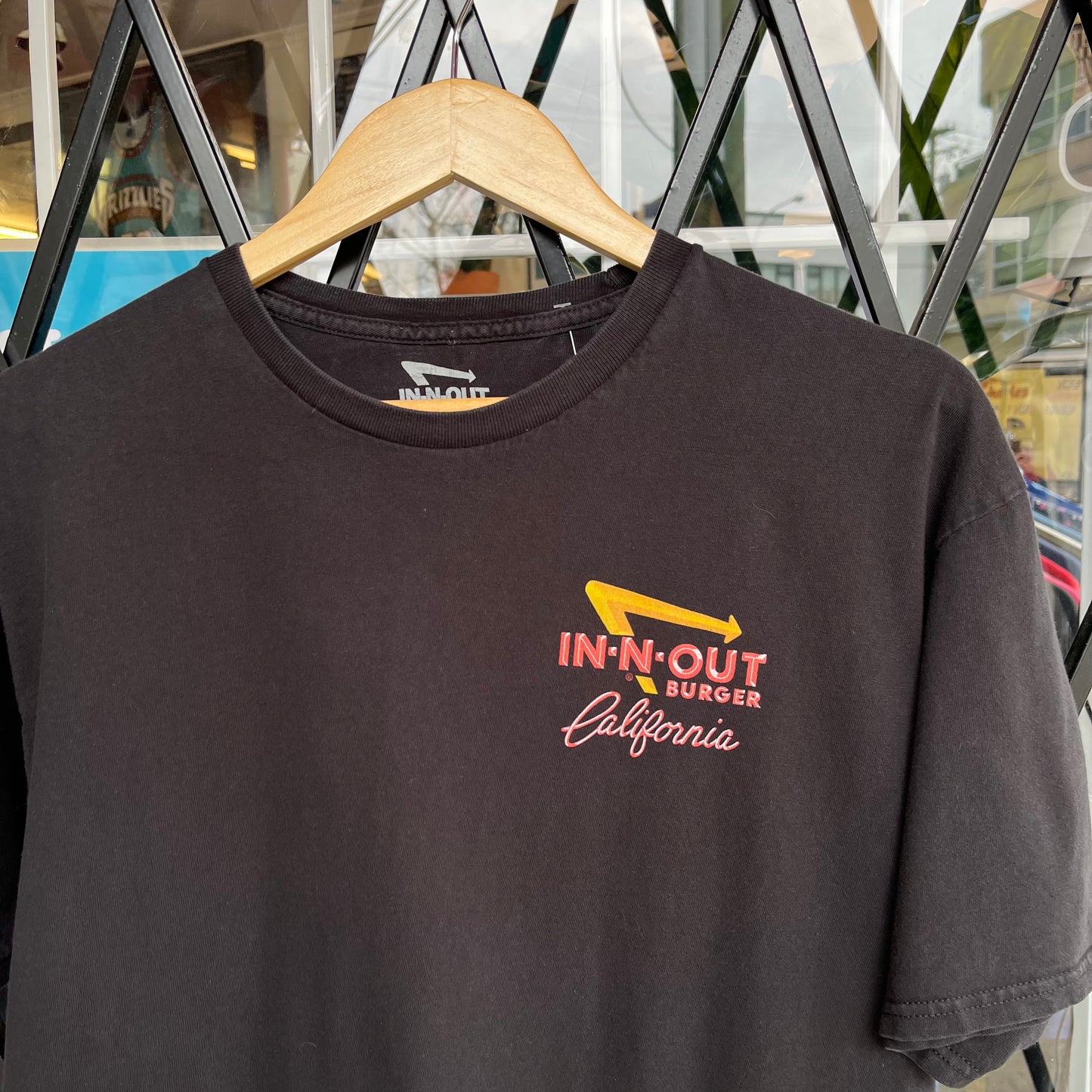In-N-Out California Cruise Tee - Size L