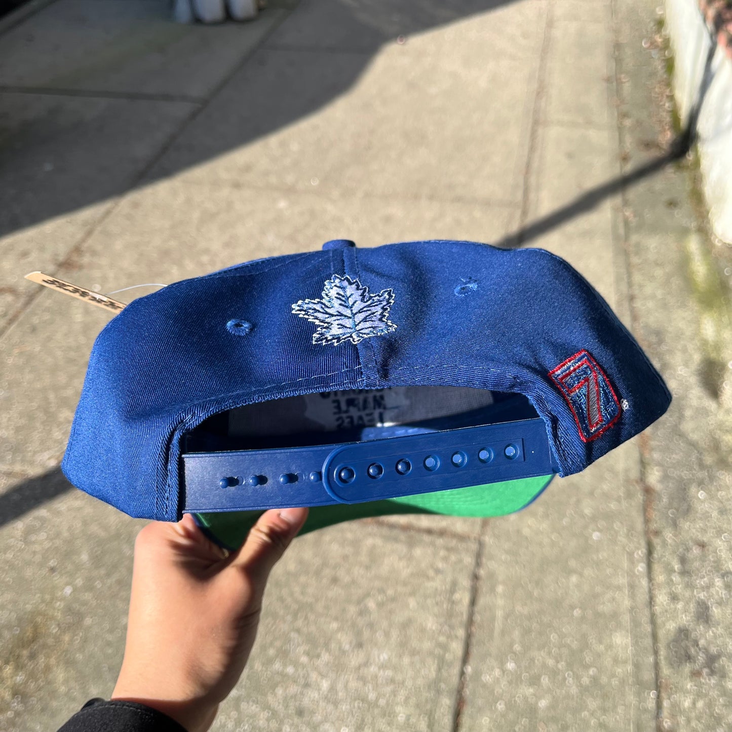 Vintage Logo 7 Toronto Maple Leafs Snapback