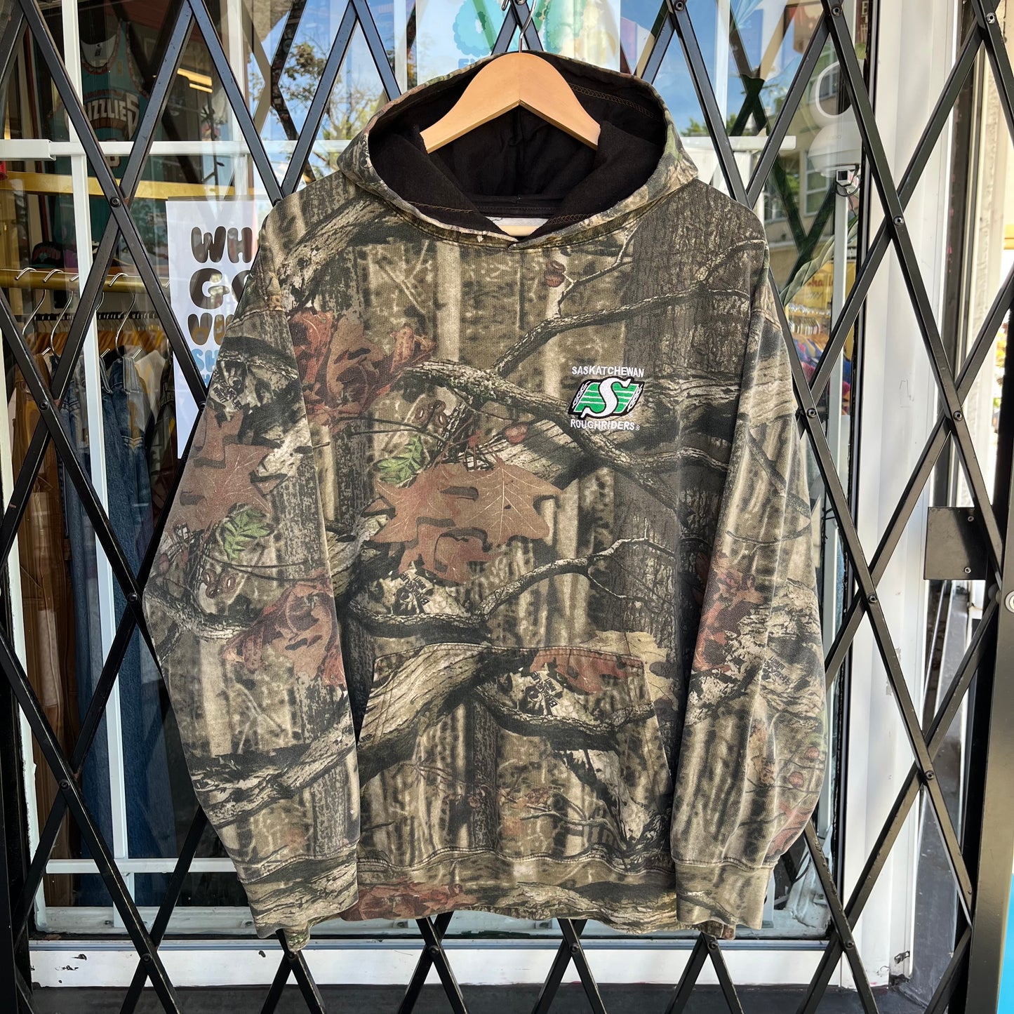 Realtree Saskatchewan Roughriders Hoodie - Size XL