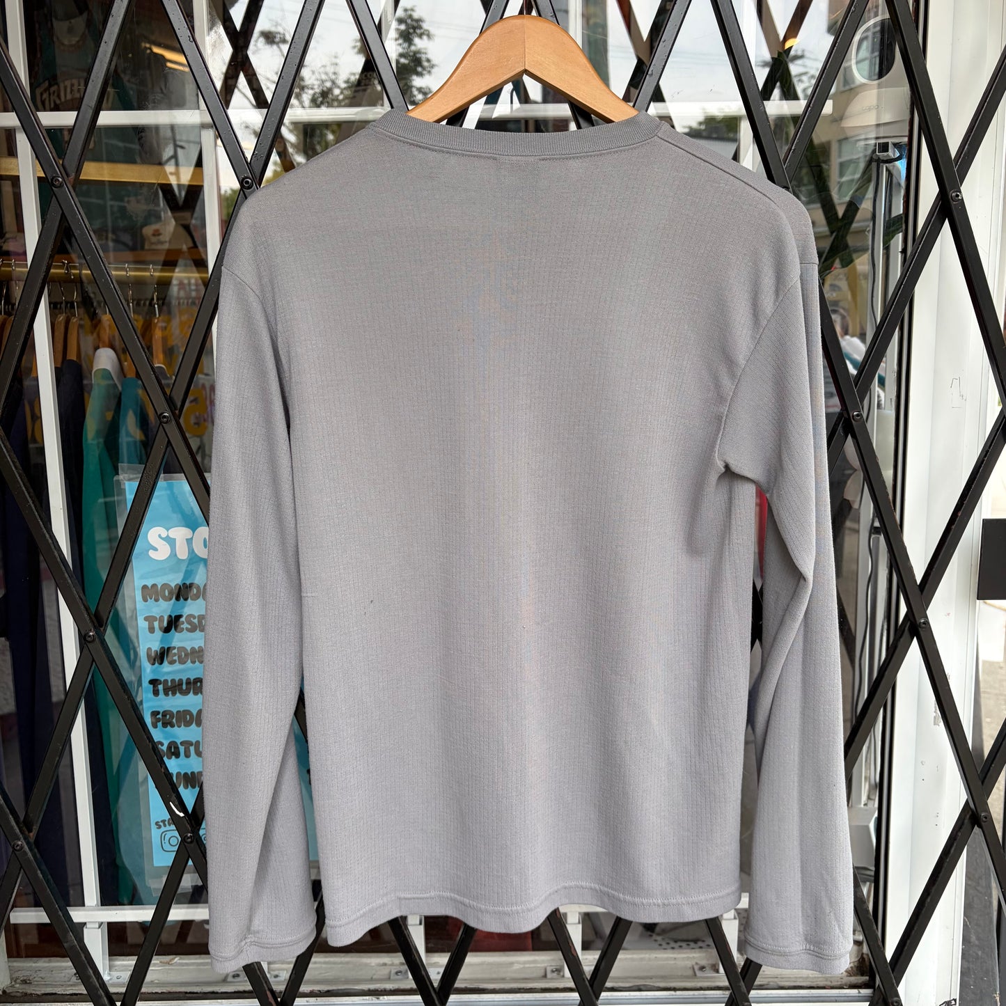 Vintage Burton Long Sleeve - Size M