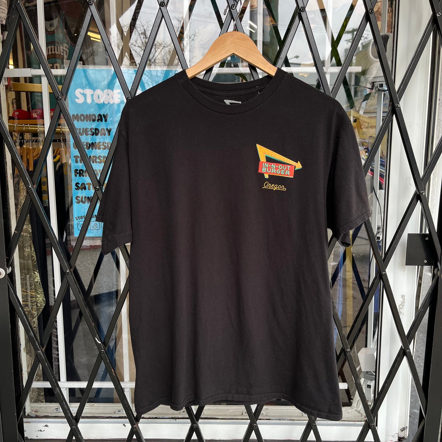 In-N-Out Oregon Sunset Tee - Size L