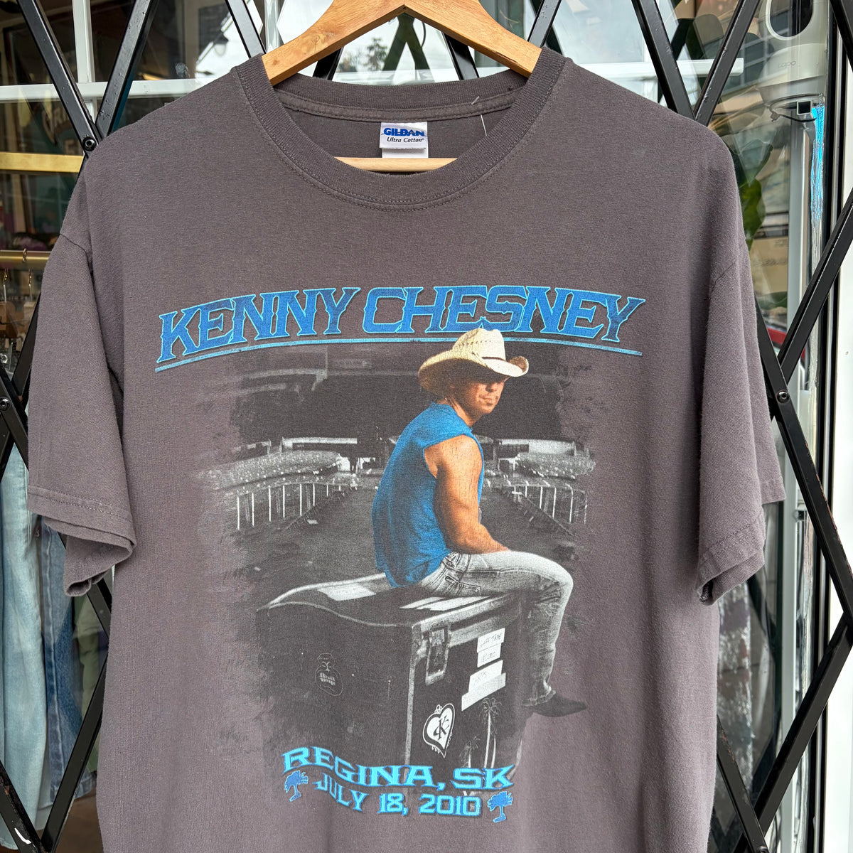 2010 Kenny Chesney Tour Tee - Size L