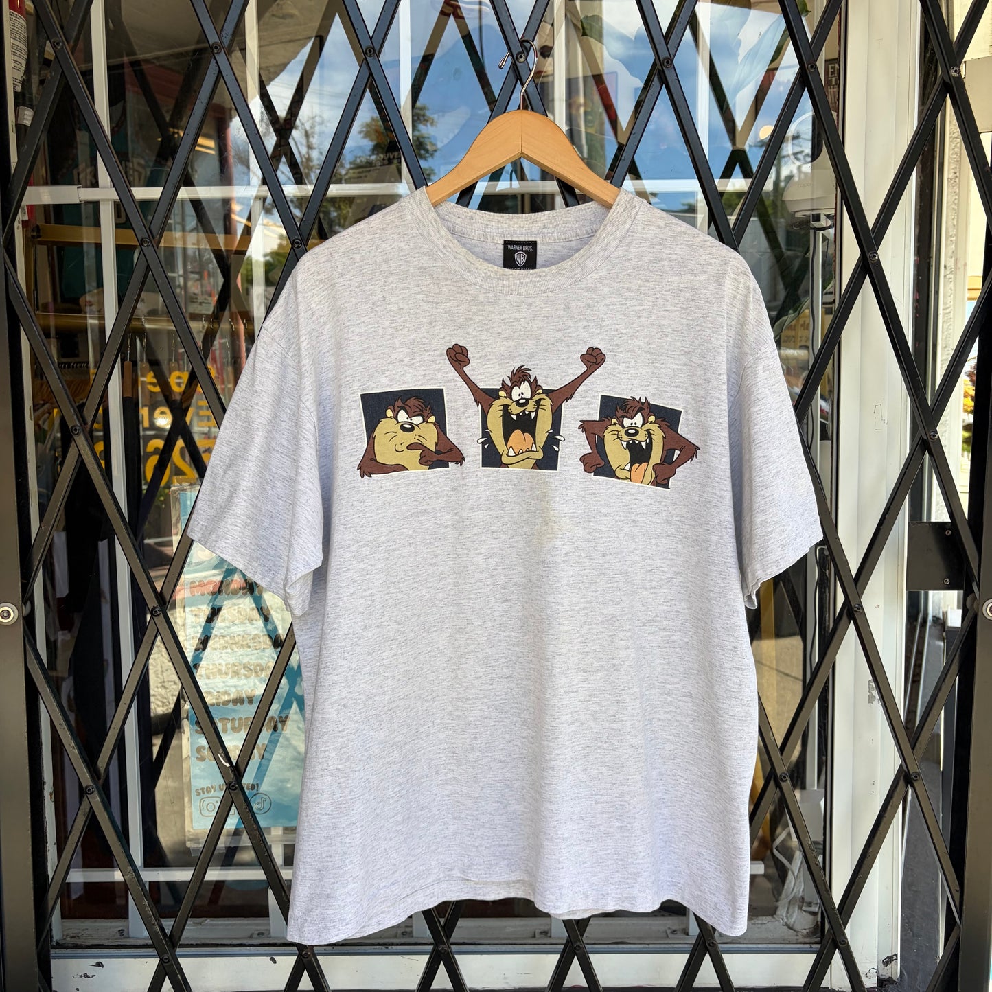 Vintage Looney Tunes Taz Tee - Size XL