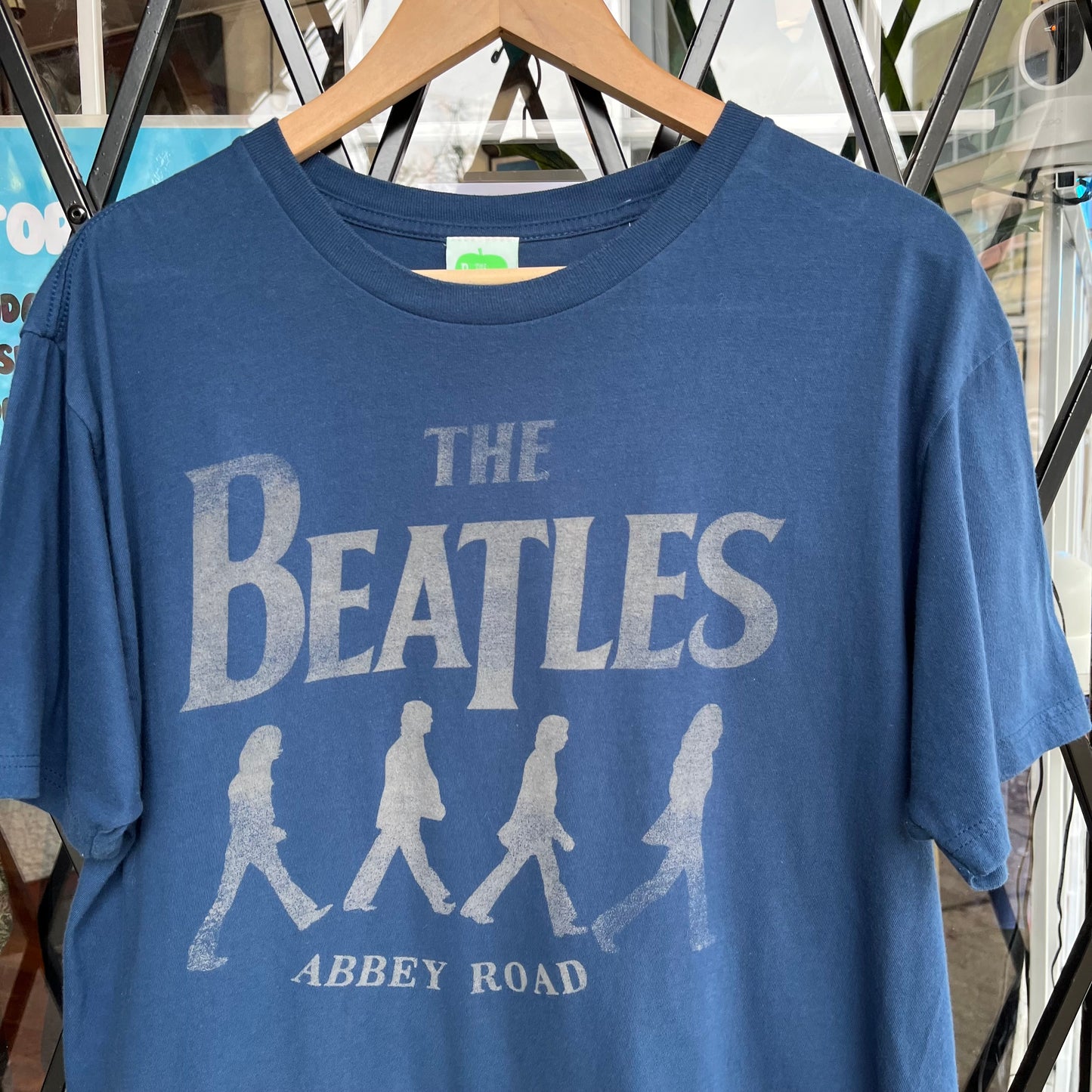 2005 The Beatles Abby Road Tee - Size L