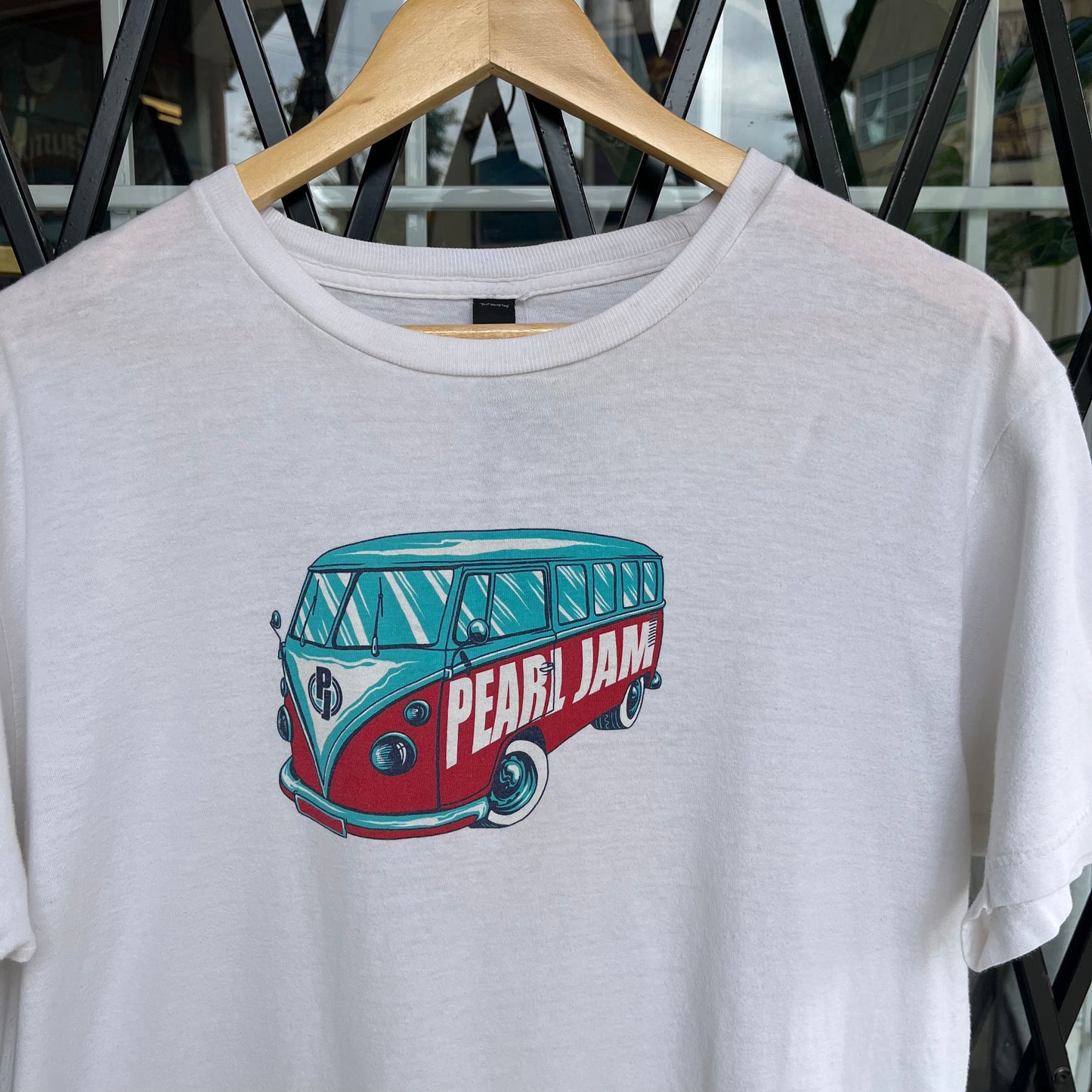 Pearl Jam Van Band Tee - Size L