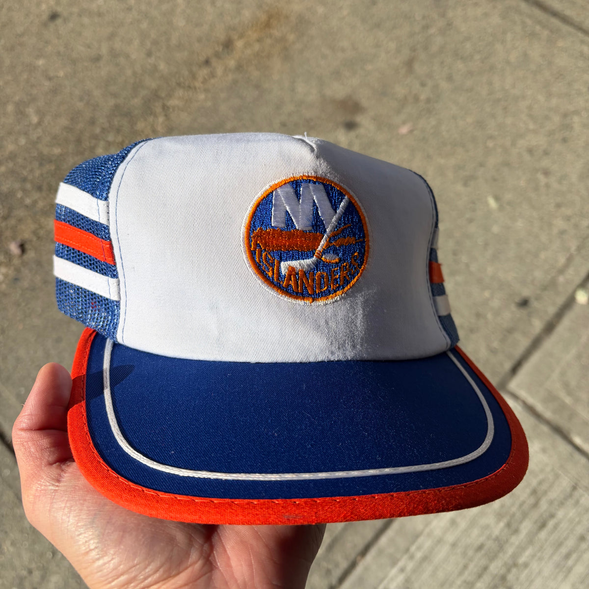Vintage New York Islanders Trucker Hat