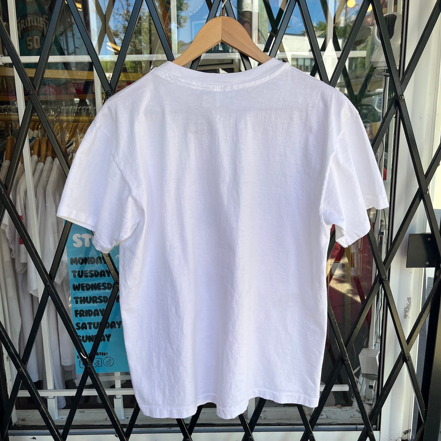 1992 Elvis Presley Tee - Size L
