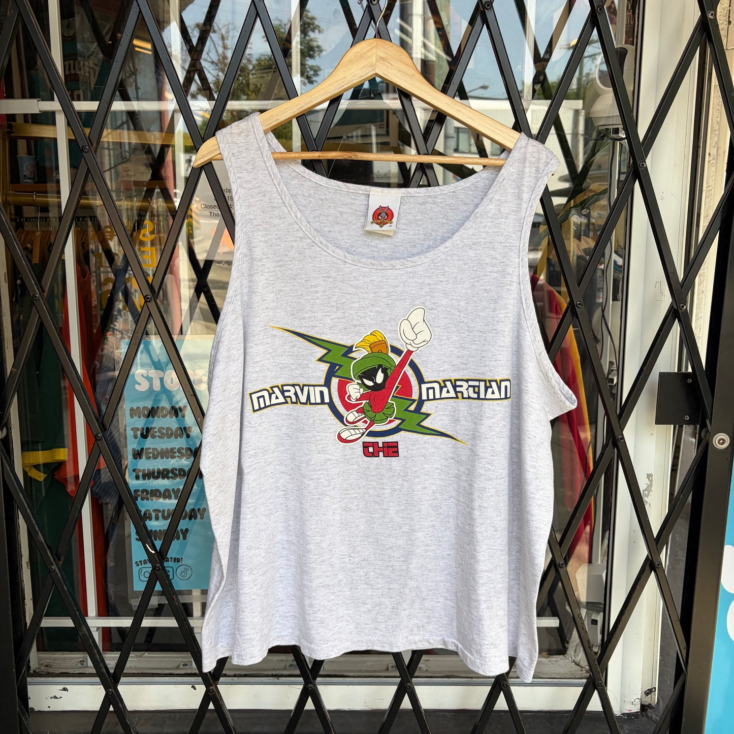 1999 Looney Tunes Marvin The Martian Tank Top - Size XL