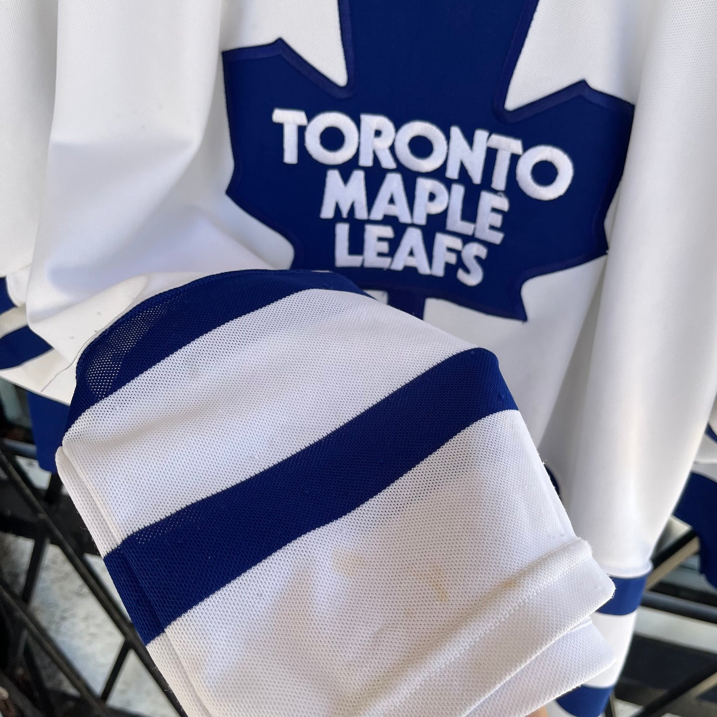 Vintage Toronto Maple Leafs Jersey - Size L