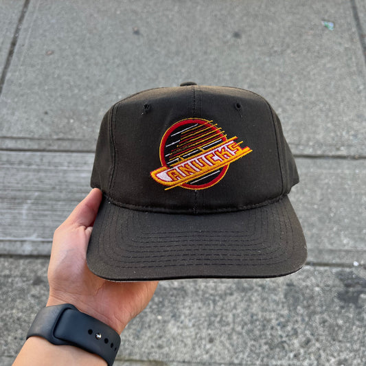 Vintage Starter Vancouver Canucks Snapback