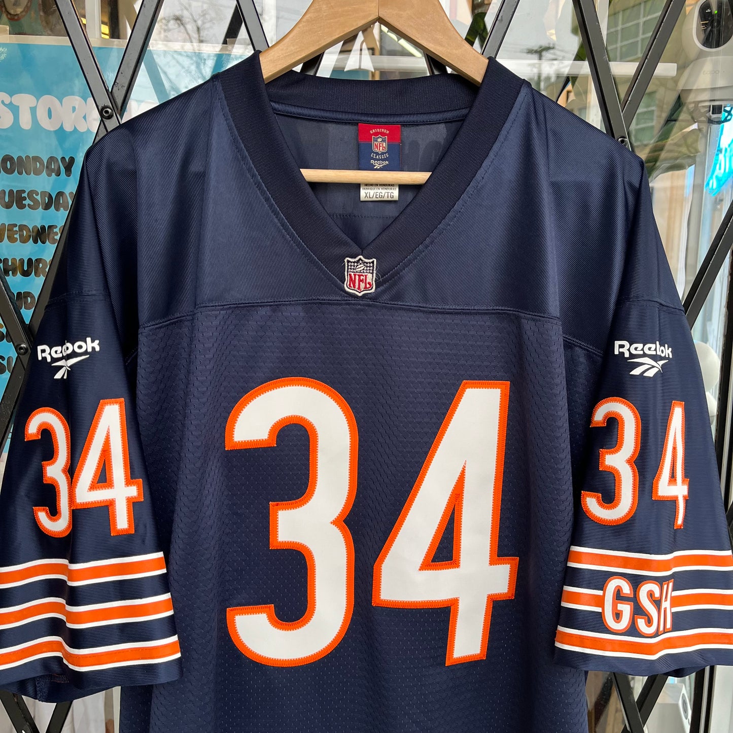 Reebok Chicago Bears Walter Payton Throwbacks Jersey - Size XL