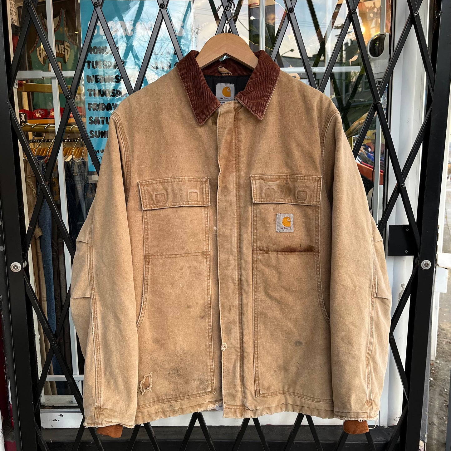 Carhartt Insulated Chore Style Jacket - Size M