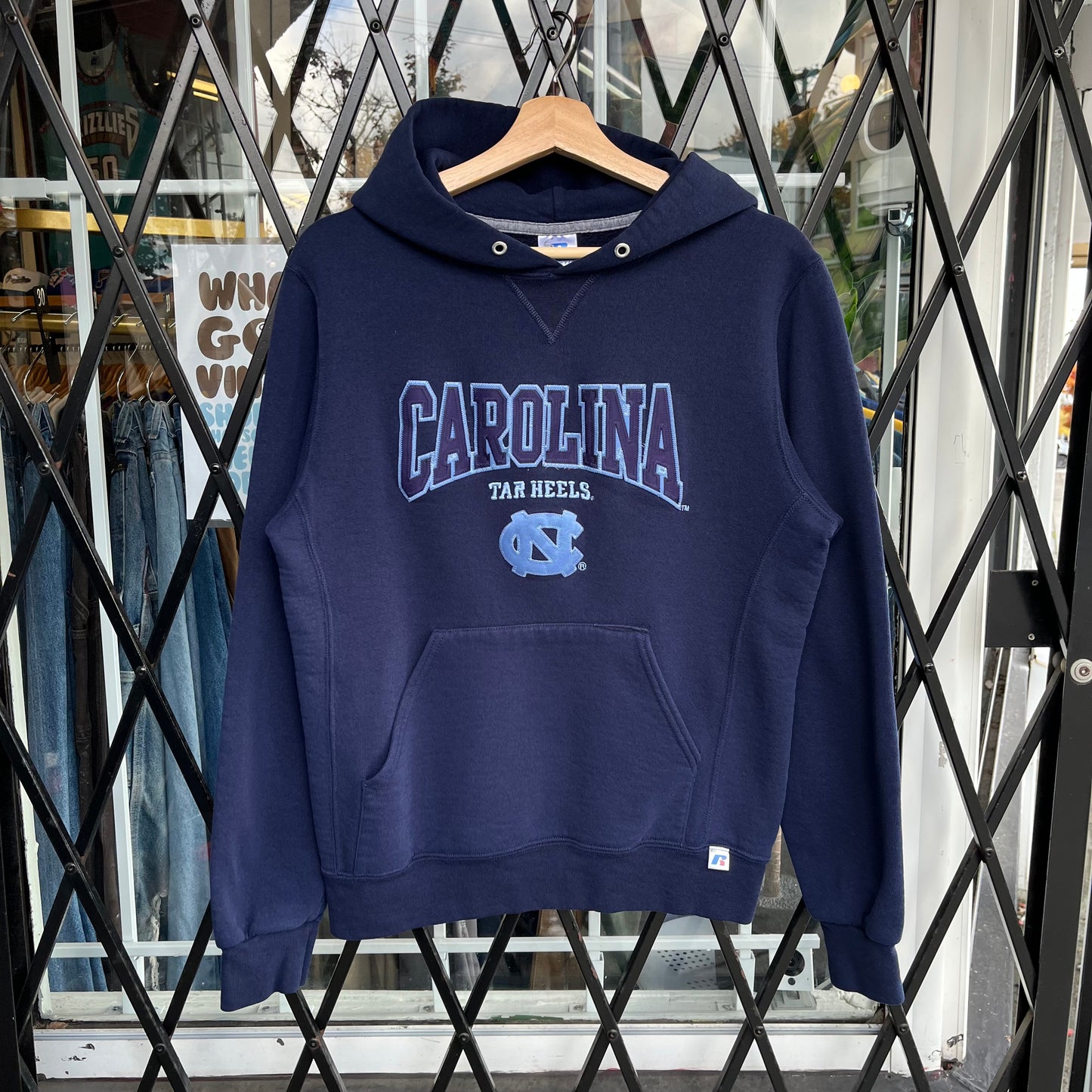 Russell University of North Carolina Tarheels Hoodie - Size S
