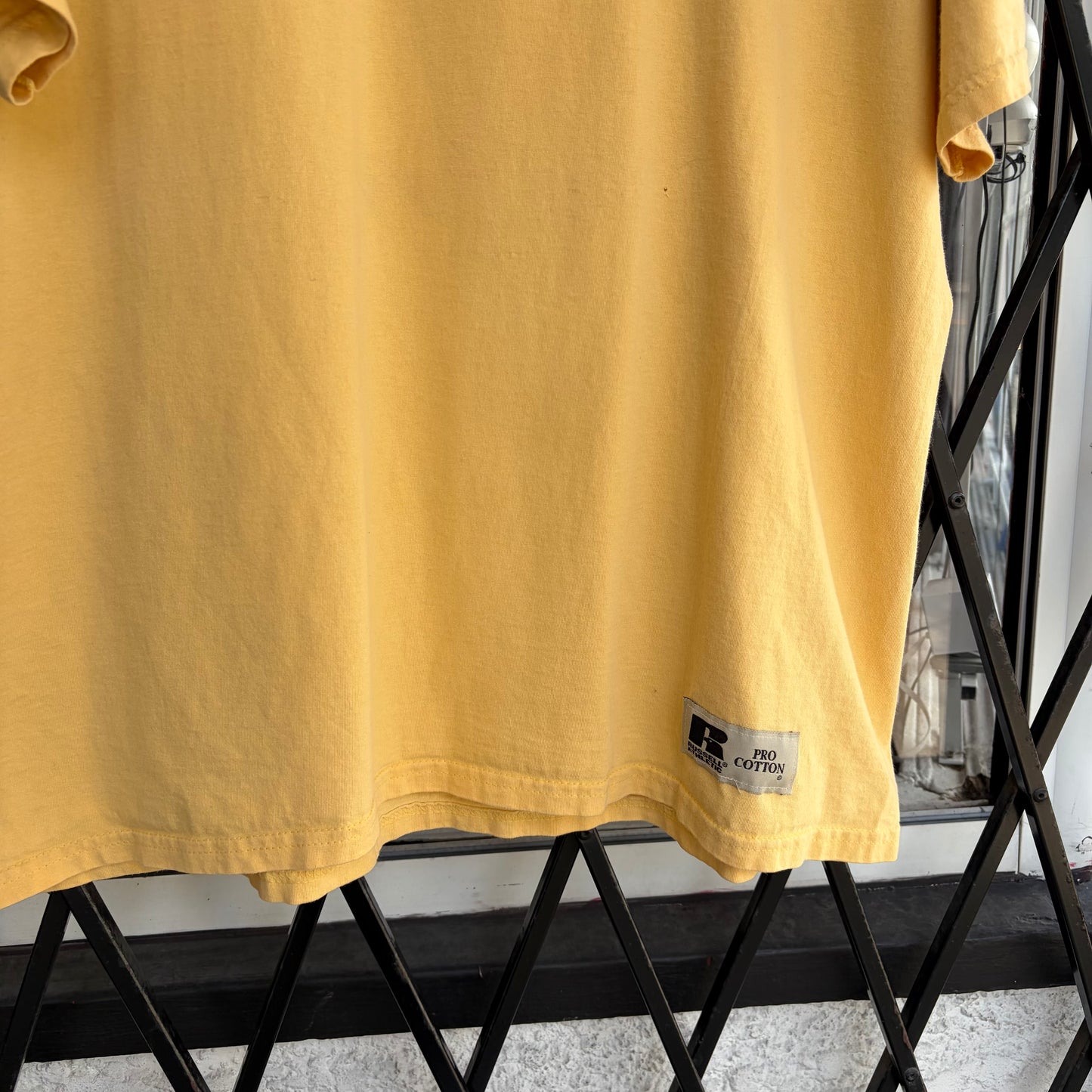 Vintage Russell Athletic Tee - Size XL