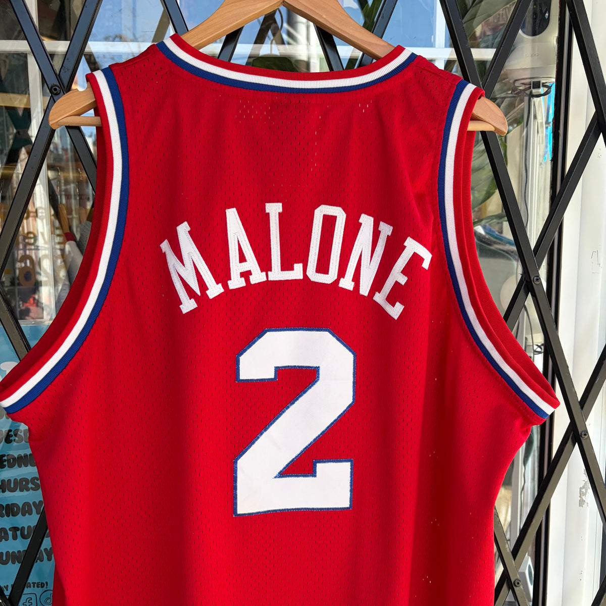 Vintage Reebok Moses Malone 76ers Jersey - Size XXL