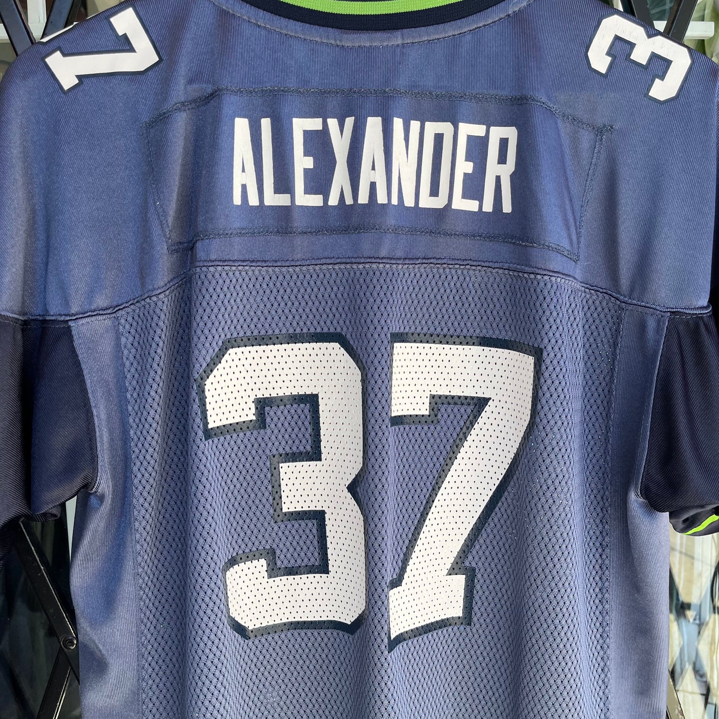 Vintage Seattle Seahawks Shaun Alexander Jersey - Size Youth XL