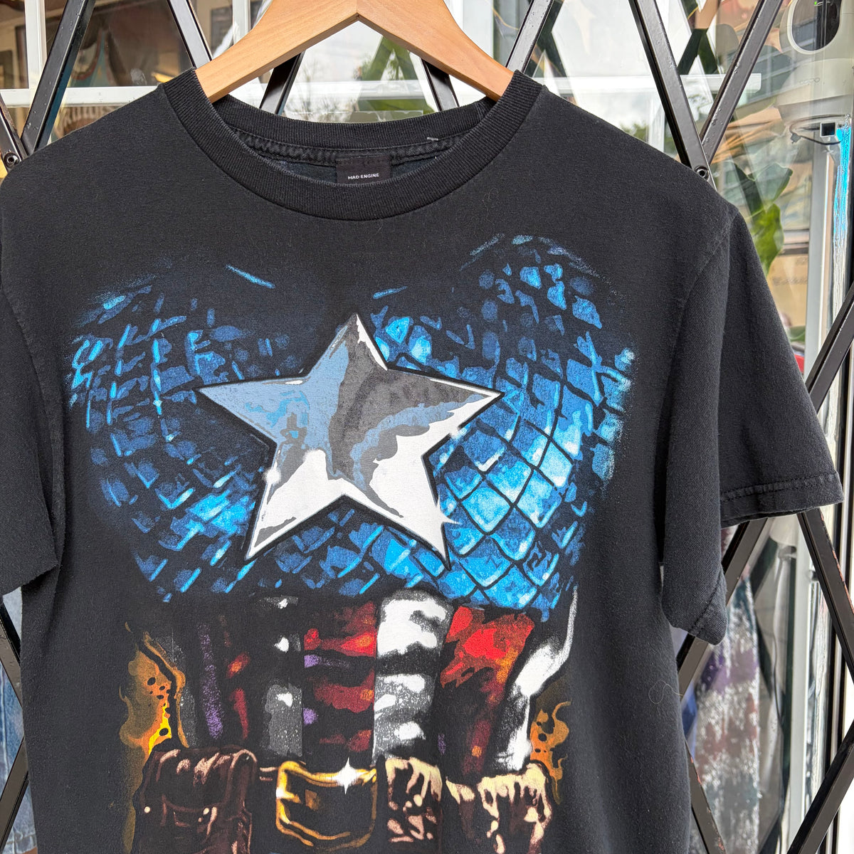 2012 Marvel Mad Engine Captain America Tee - Size M