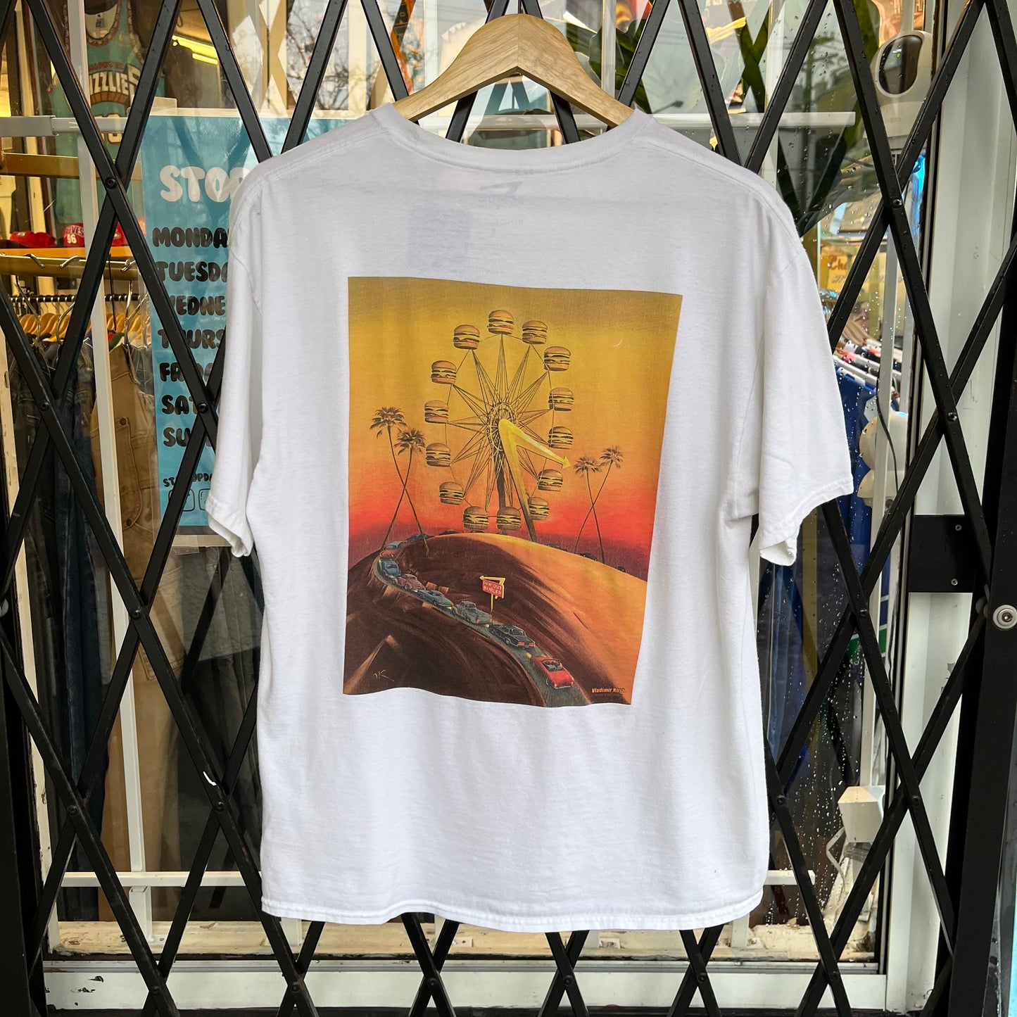 In-N-Out Ferris Wheel Tee - Size L