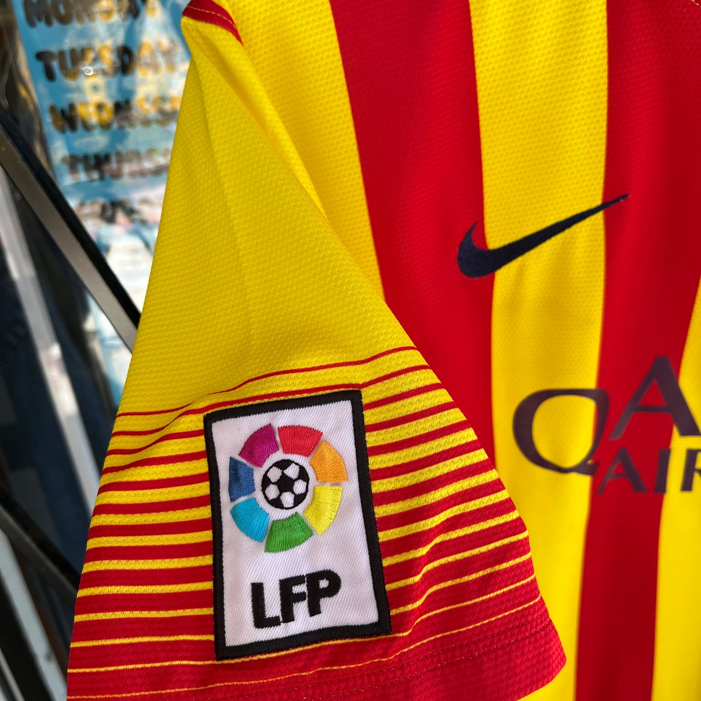2013-14 Nike Barcelona Jersey - Size L