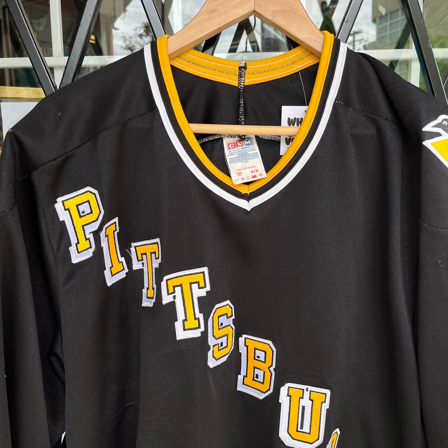 Vintage Pittsburgh Penguins Jersey - Size M