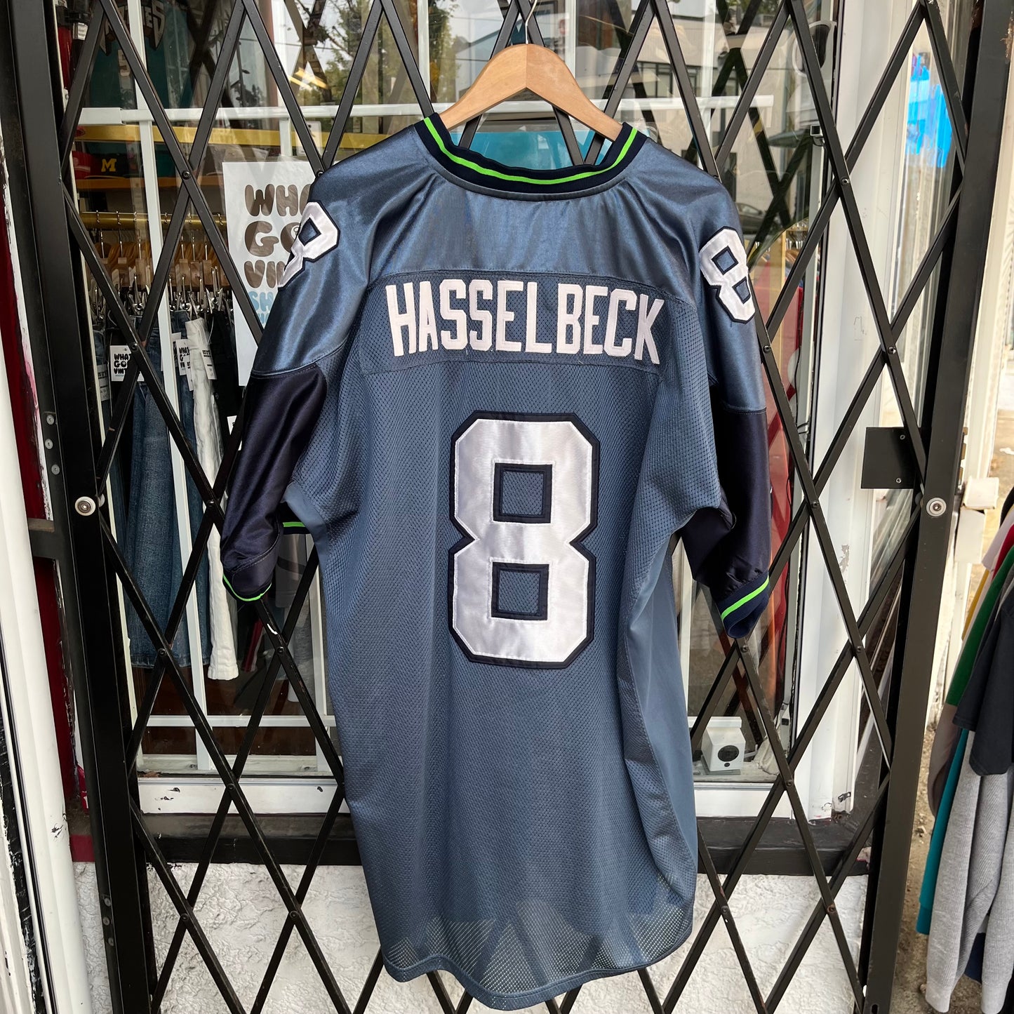 Vintage Seattle Seahawks Matt Hasselbeck Authentic Stitched Jersey - Size XXXL