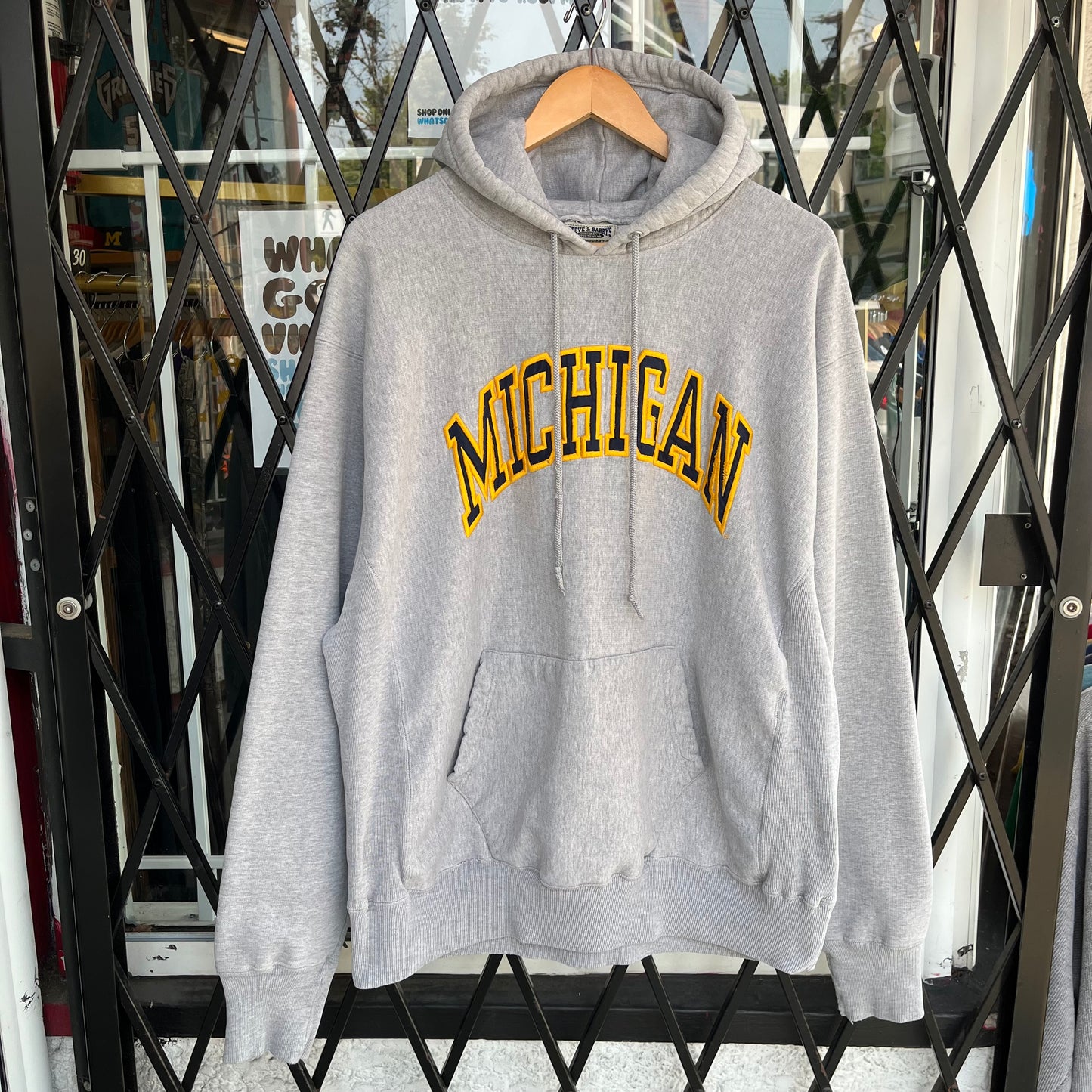 Vintage Michigan Wolverines Heavy Weight Hoodie - Size XL