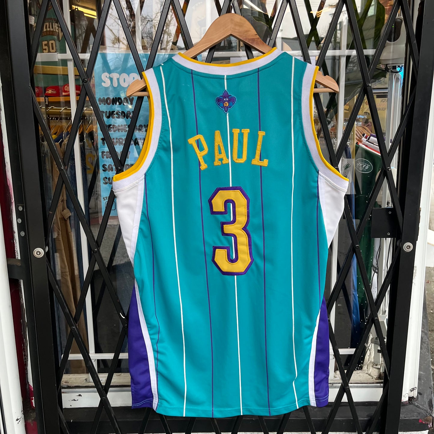 New Orleans Pelicans Chris Paul Jersey - Size L
