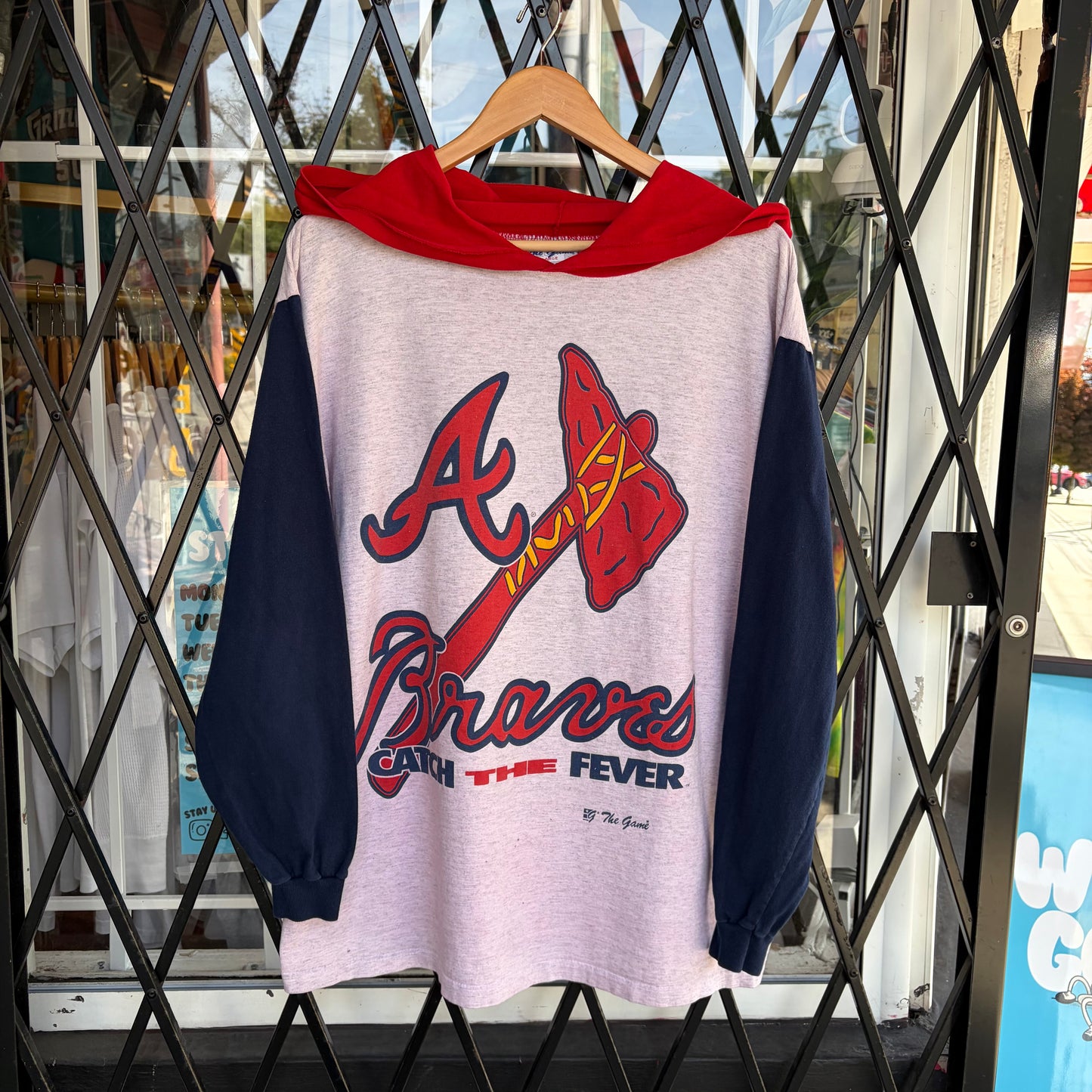 Vintage Atlanta Braves Hooded Long Sleeve - Size L