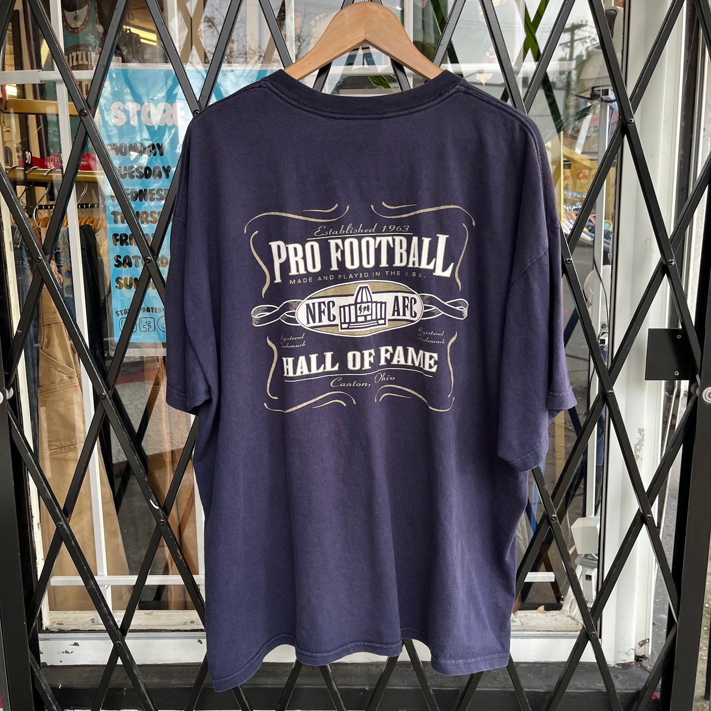 Vintage Pro Football Hall of Fame Tee - Size XXL