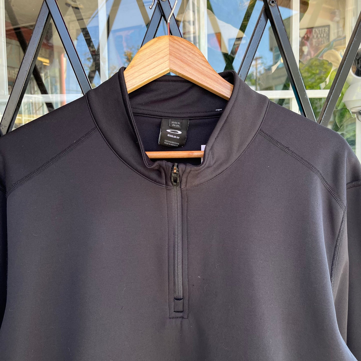 Oakley Quarter Zip Sweater - Size XL