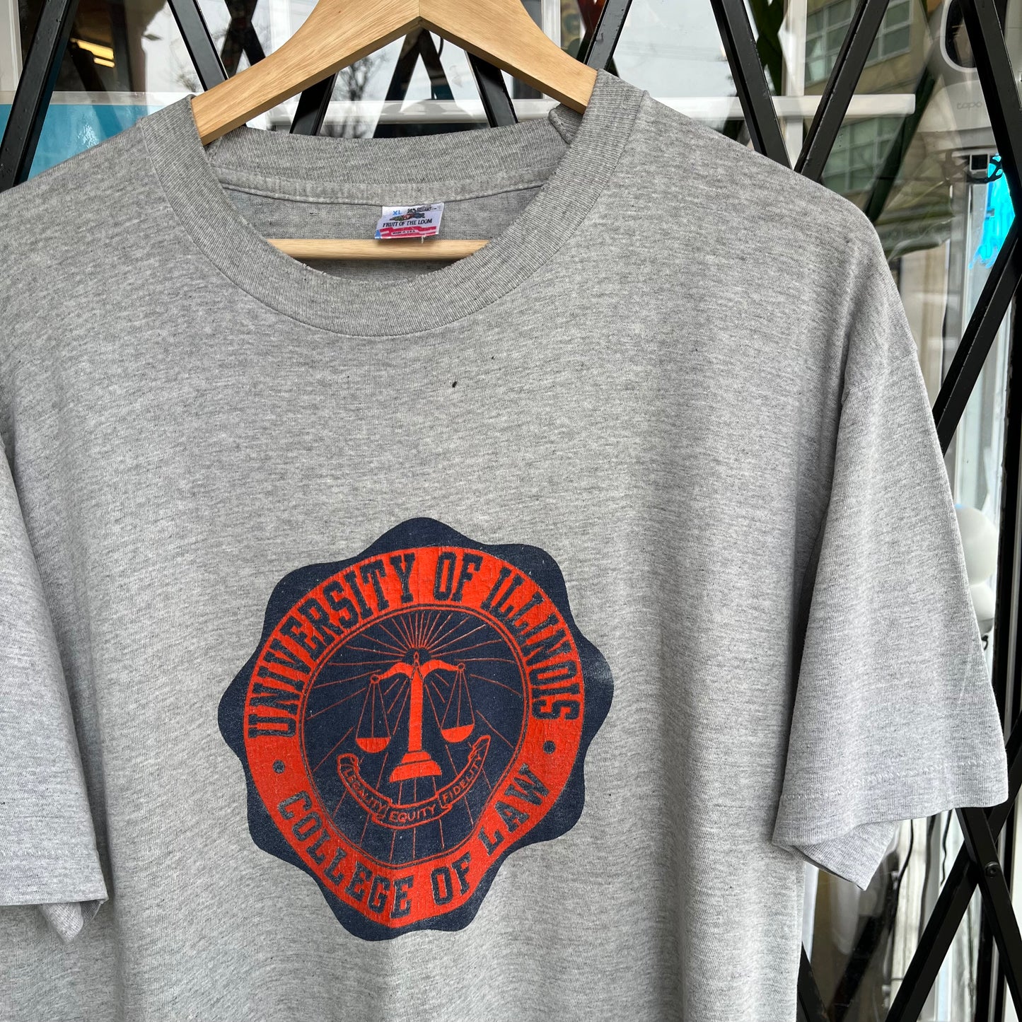 Vintage University of Illinois College of Law Tee - Size XL