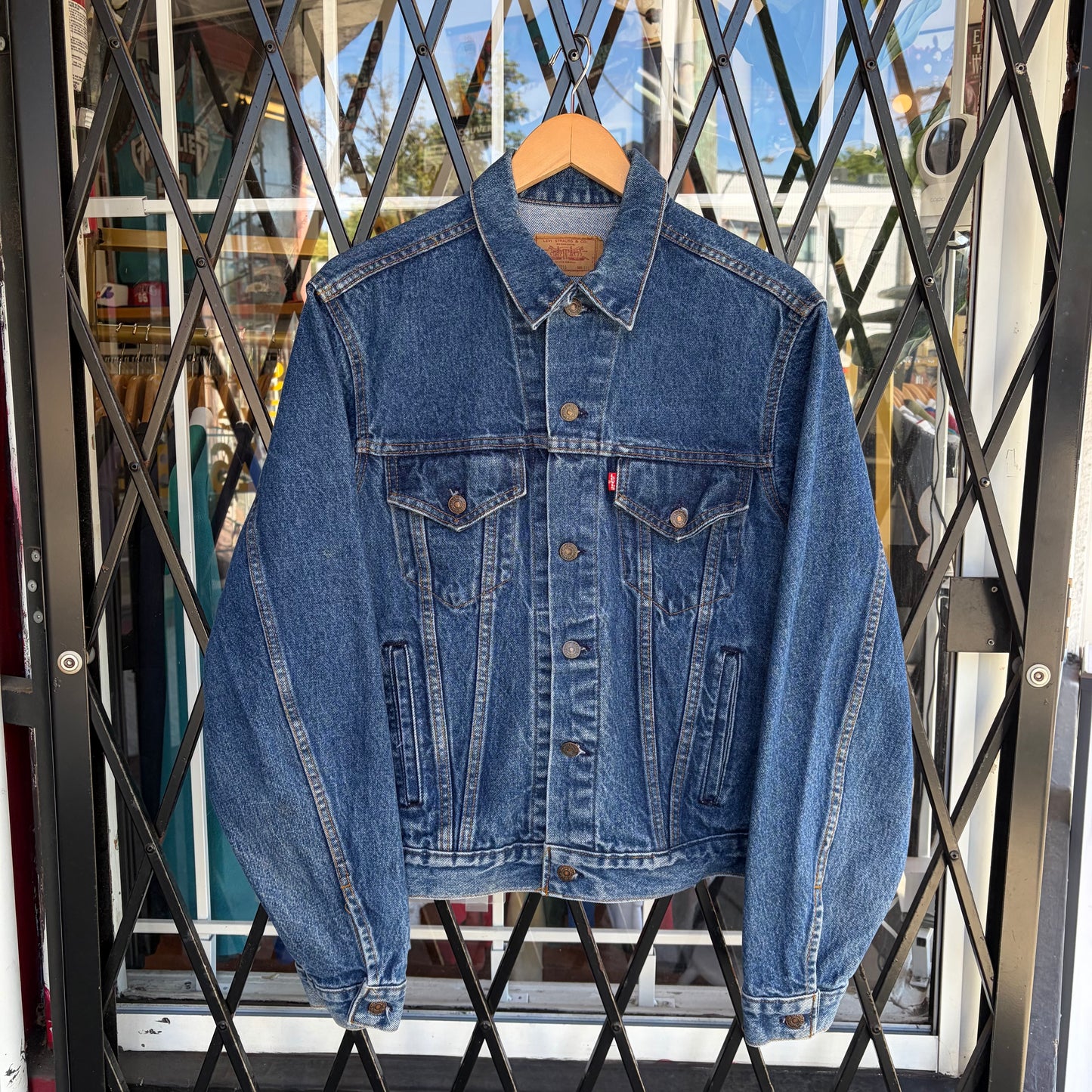 Vintage Levi’s Denim Jacket - Size 44 (L)